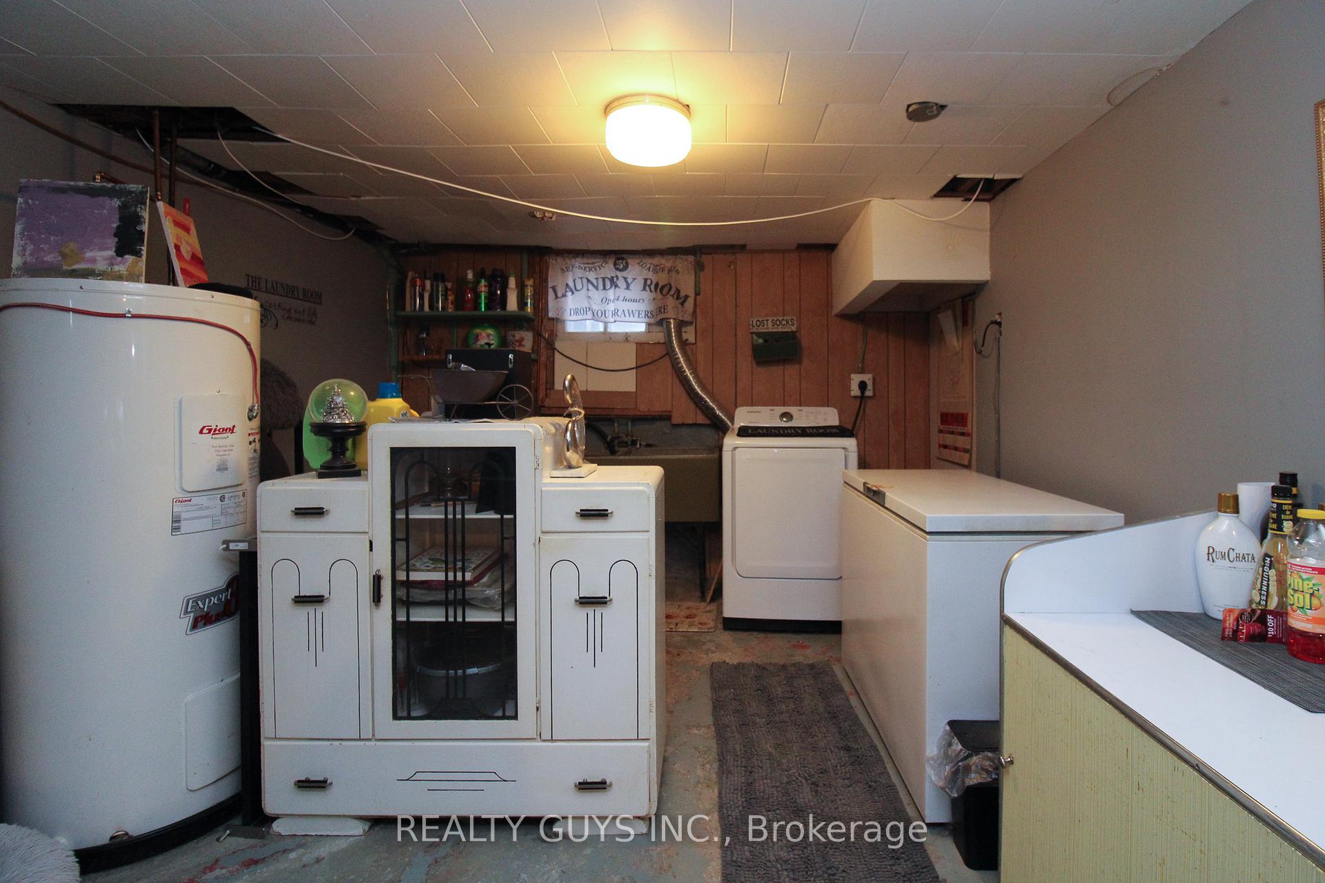 Photo 38 of 502 Wellington Street, Peterborough, Northcrest Ward 5 — HOMEH