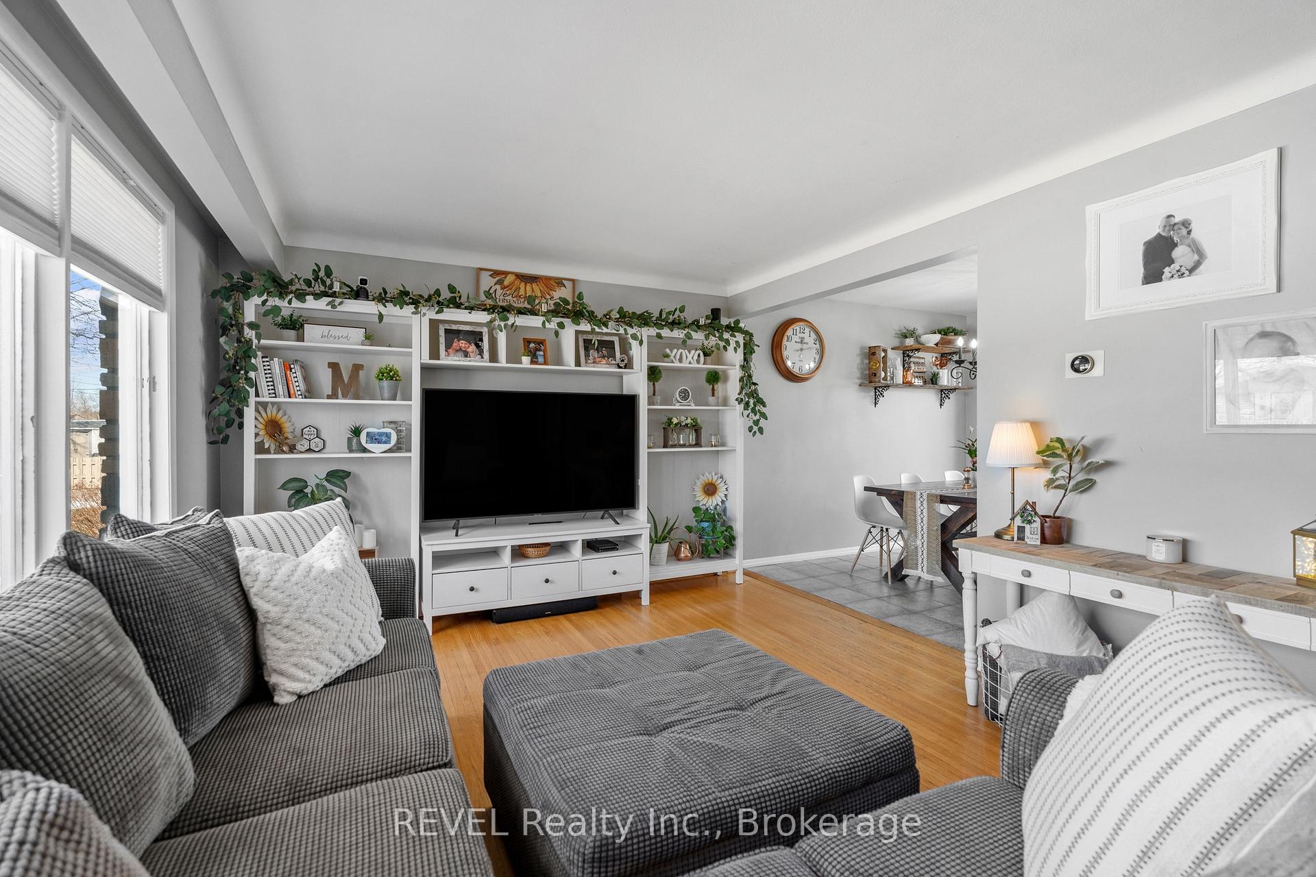 Photo 8 of 15 Gladys Avenue, Welland, Lincoln/Crowland — HOMEH