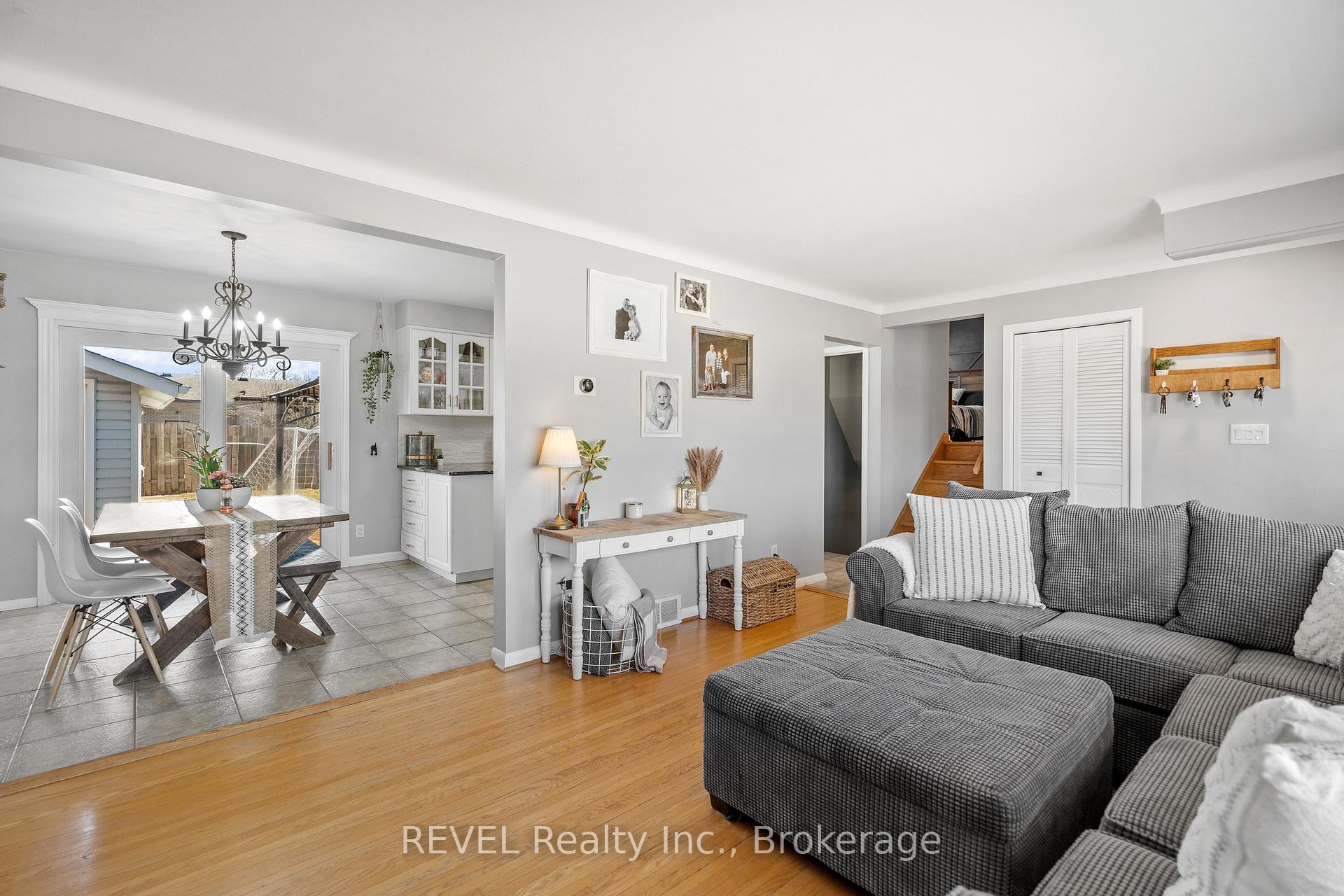 Photo 10 of 15 Gladys Avenue, Welland, Lincoln/Crowland — HOMEH