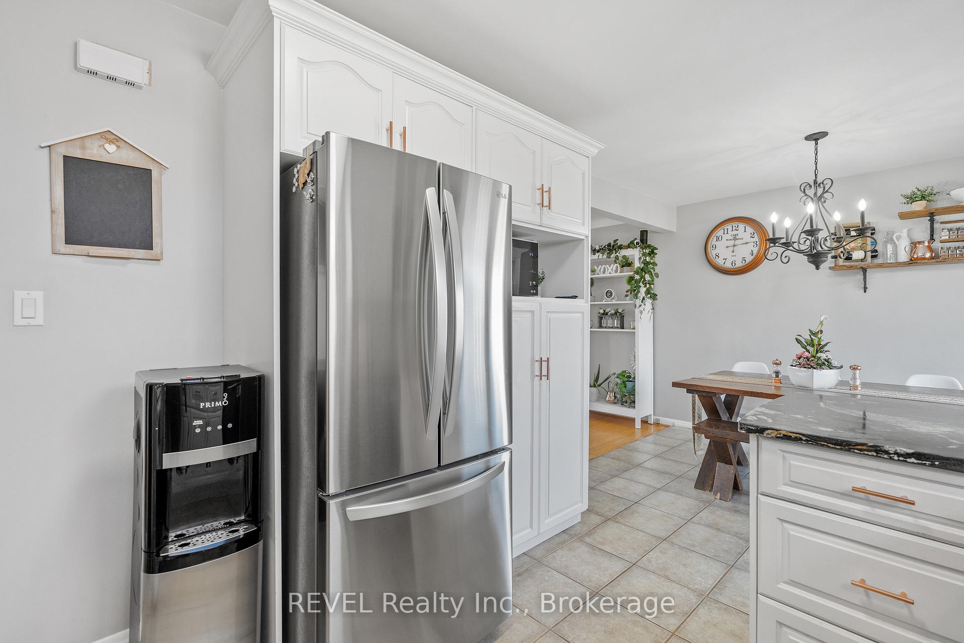 Photo 16 of 15 Gladys Avenue, Welland, Lincoln/Crowland — HOMEH
