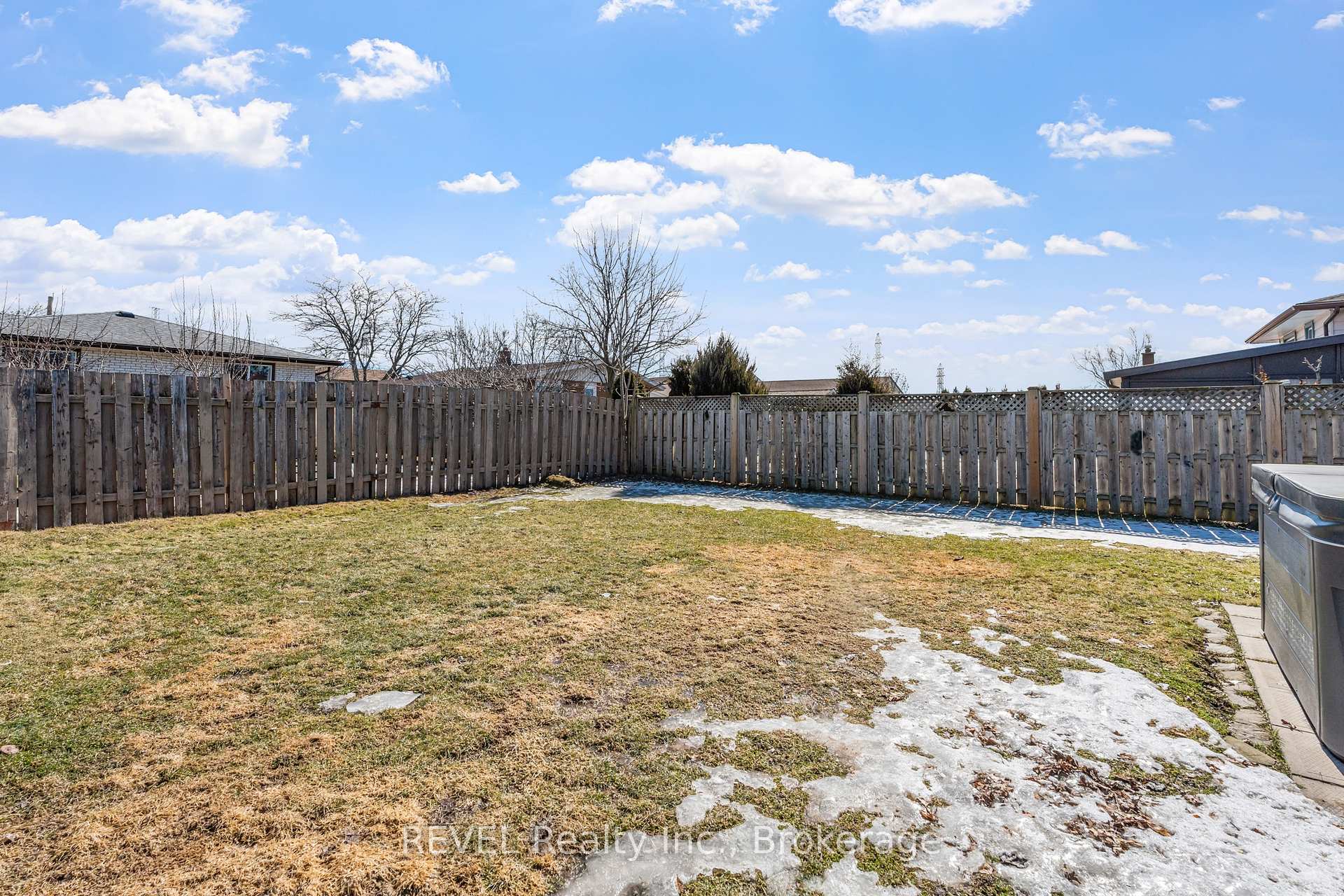 Photo 30 of 15 Gladys Avenue, Welland, Lincoln/Crowland — HOMEH