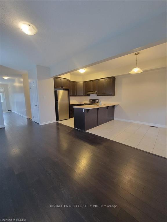 Photo 2 of 136 Flagg Avenue, Brant, Paris — HOMEH