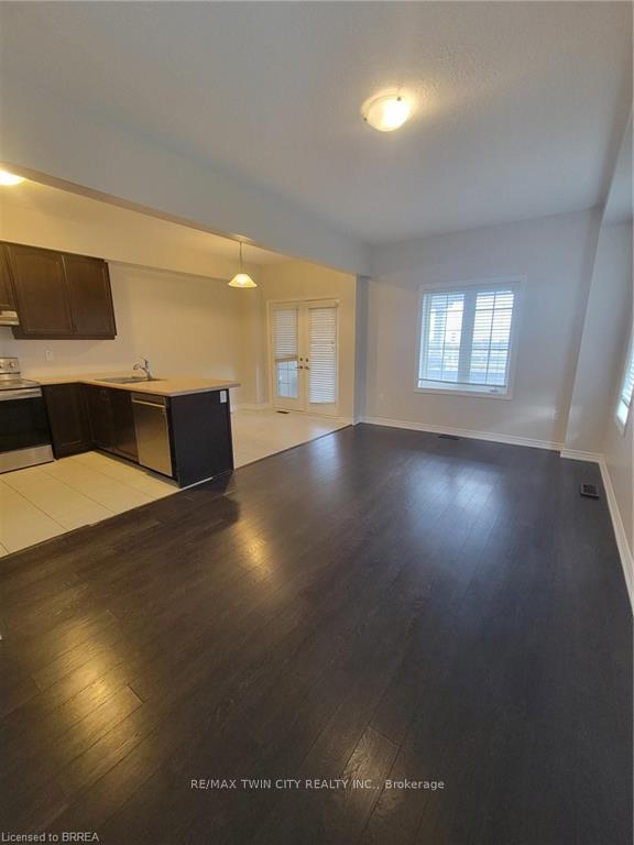 Photo 3 of 136 Flagg Avenue, Brant, Paris — HOMEH