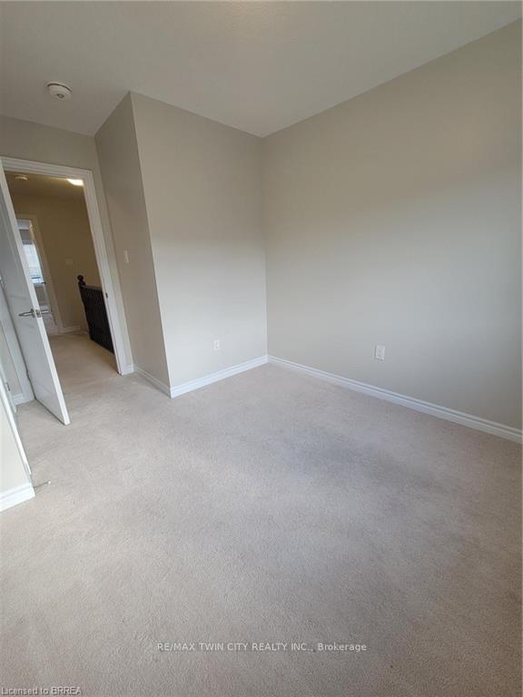 Photo 17 of 136 Flagg Avenue, Brant, Paris — HOMEH