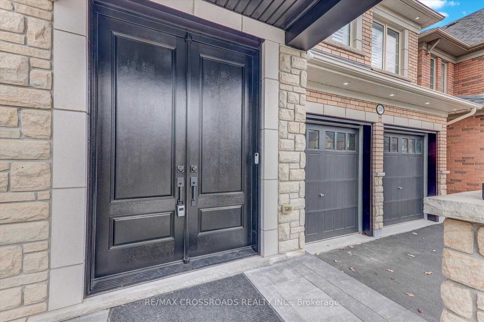 Photo 5 of 249 Cosgrove Drive, Oshawa, Windfields — HOMEH