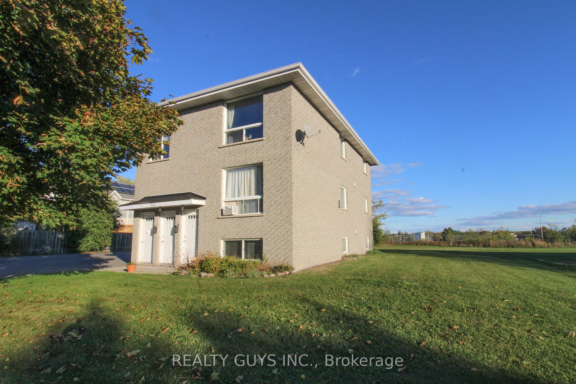 Photo 5 of 554 Crystal Drive, Peterborough, Ashburnham Ward 4 — HOMEH