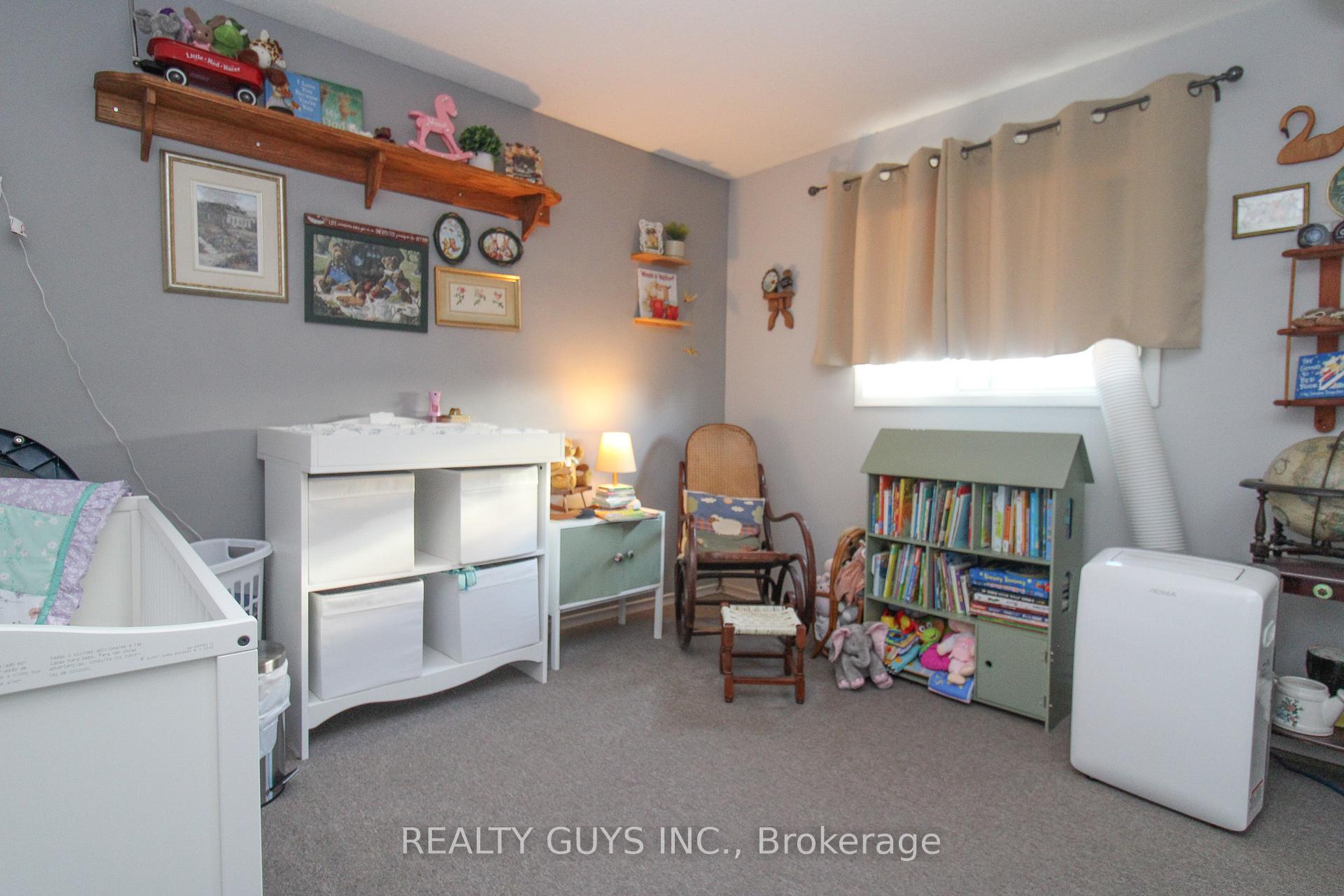 Photo 24 of 554 Crystal Drive, Peterborough, Ashburnham Ward 4 — HOMEH