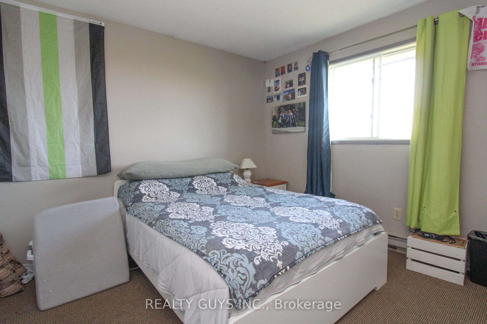 Photo 30 of 554 Crystal Drive, Peterborough, Ashburnham Ward 4 — HOMEH
