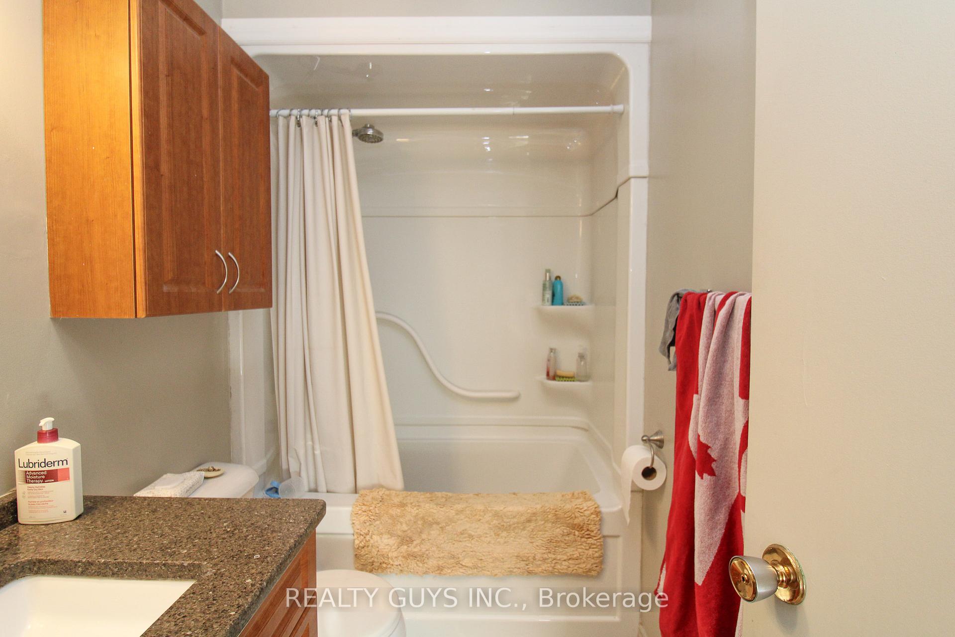 Photo 31 of 554 Crystal Drive, Peterborough, Ashburnham Ward 4 — HOMEH