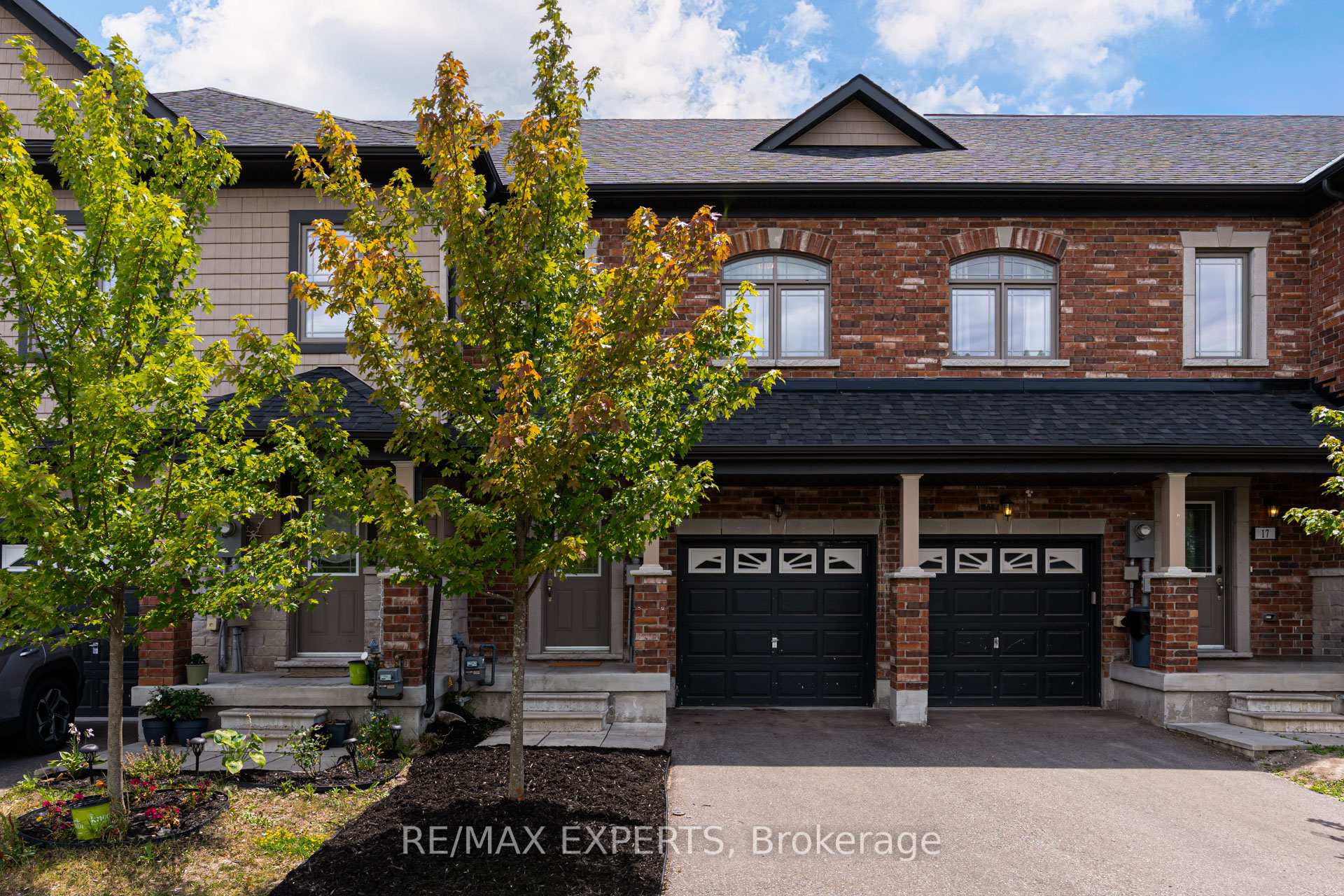 Photo 1 of 19 Cygnus Crescent, Barrie, Ardagh — HOMEH