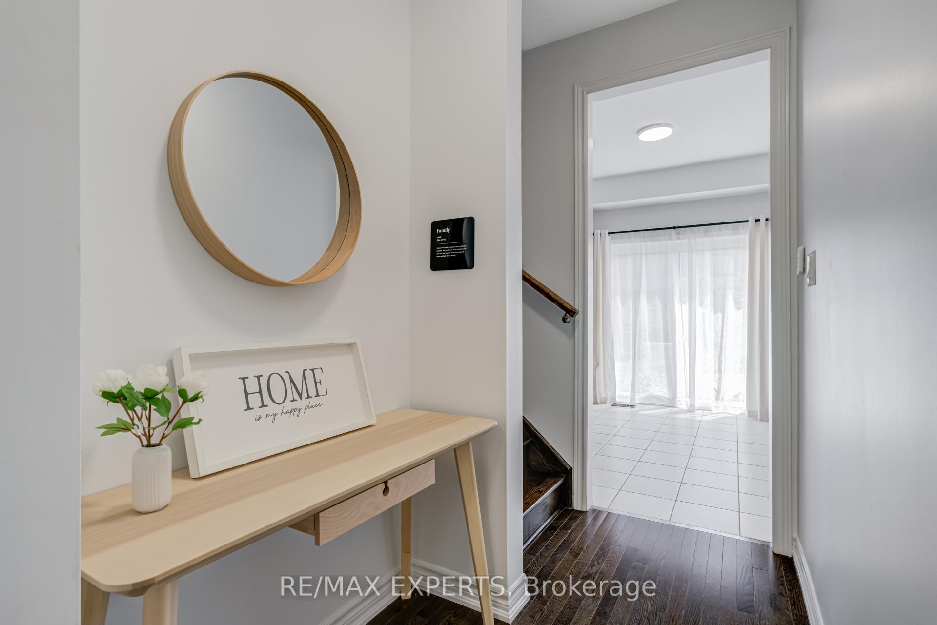 Photo 3 of 19 Cygnus Crescent, Barrie, Ardagh — HOMEH