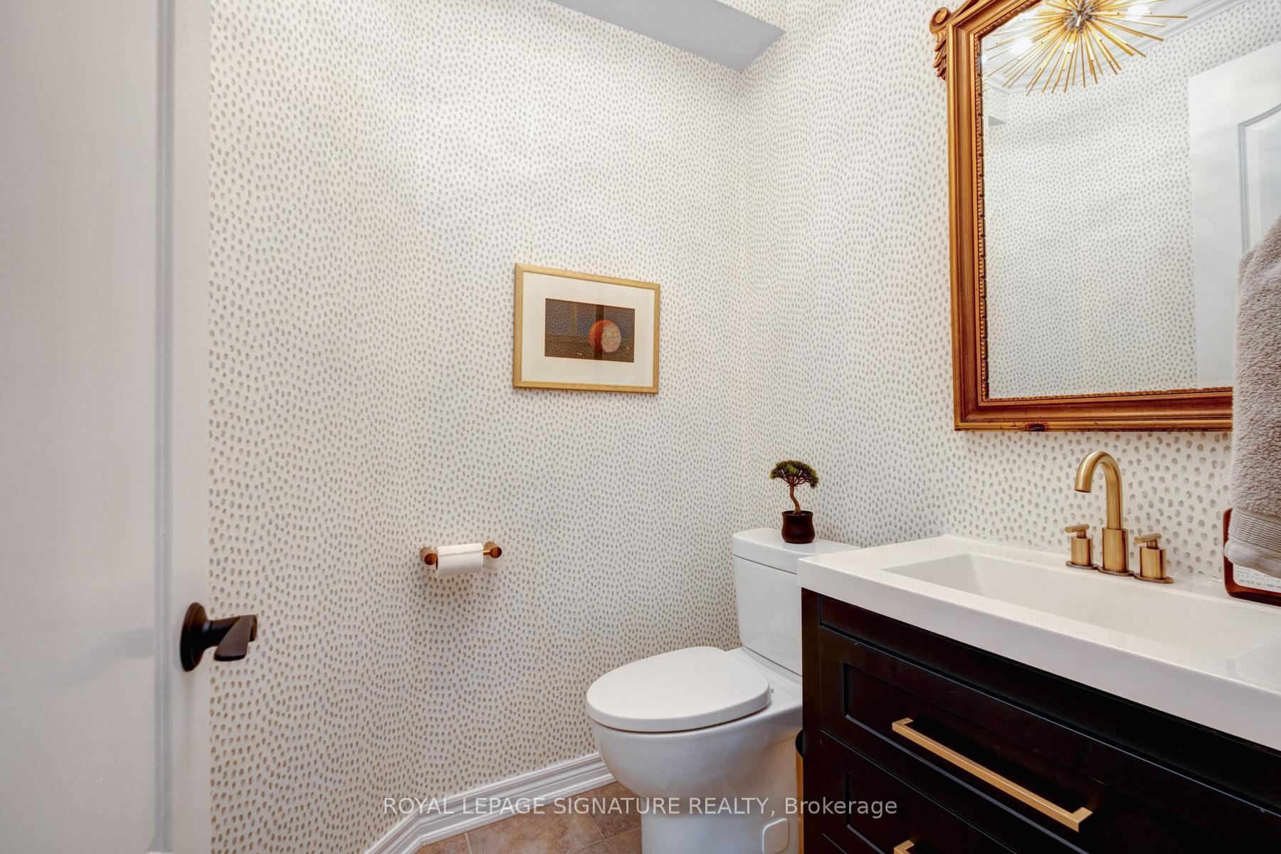 Photo 7 of 44 Strandmore Circle, Whitby, Brooklin — HOMEH