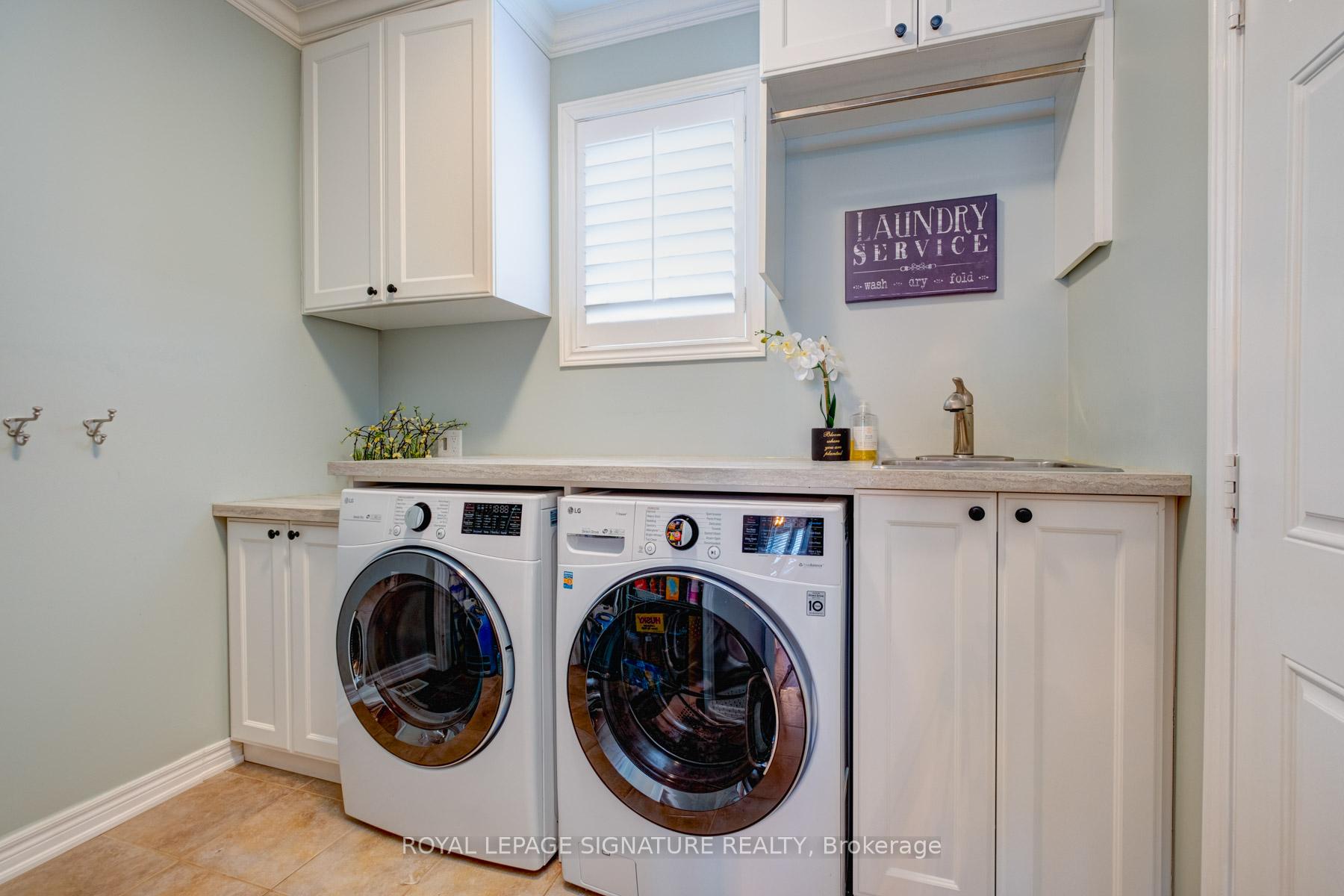 Photo 19 of 44 Strandmore Circle, Whitby, Brooklin — HOMEH