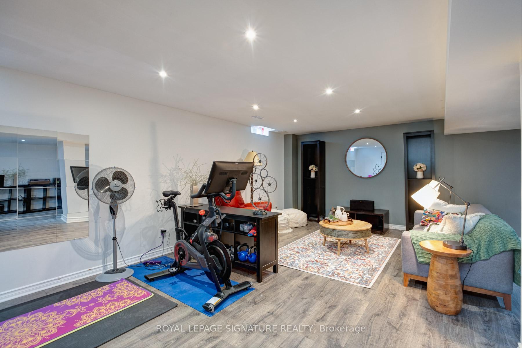 Photo 35 of 44 Strandmore Circle, Whitby, Brooklin — HOMEH