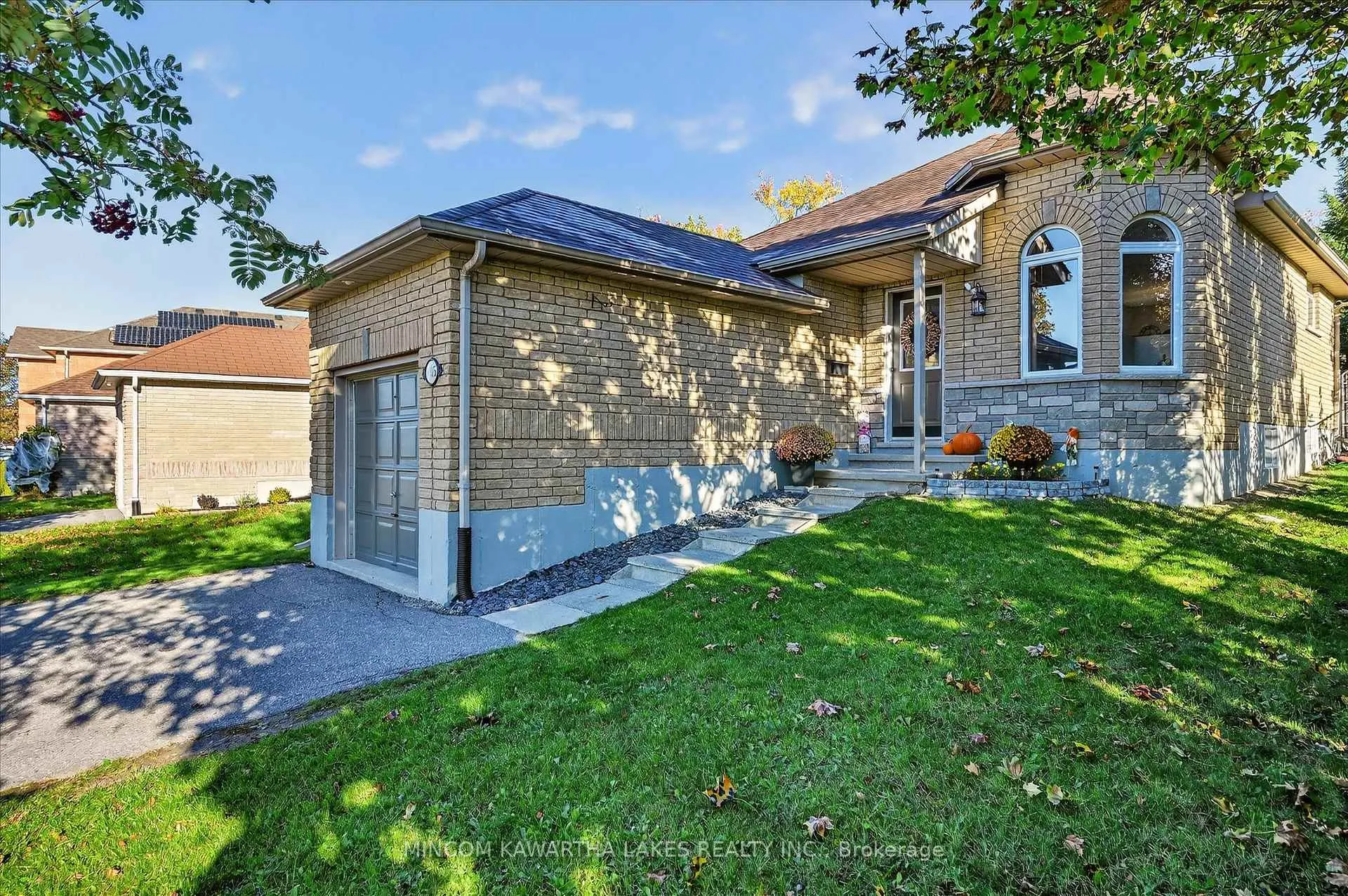Photo 4 of 105 Haden Avenue, Peterborough, Northcrest Ward 5 — HOMEH