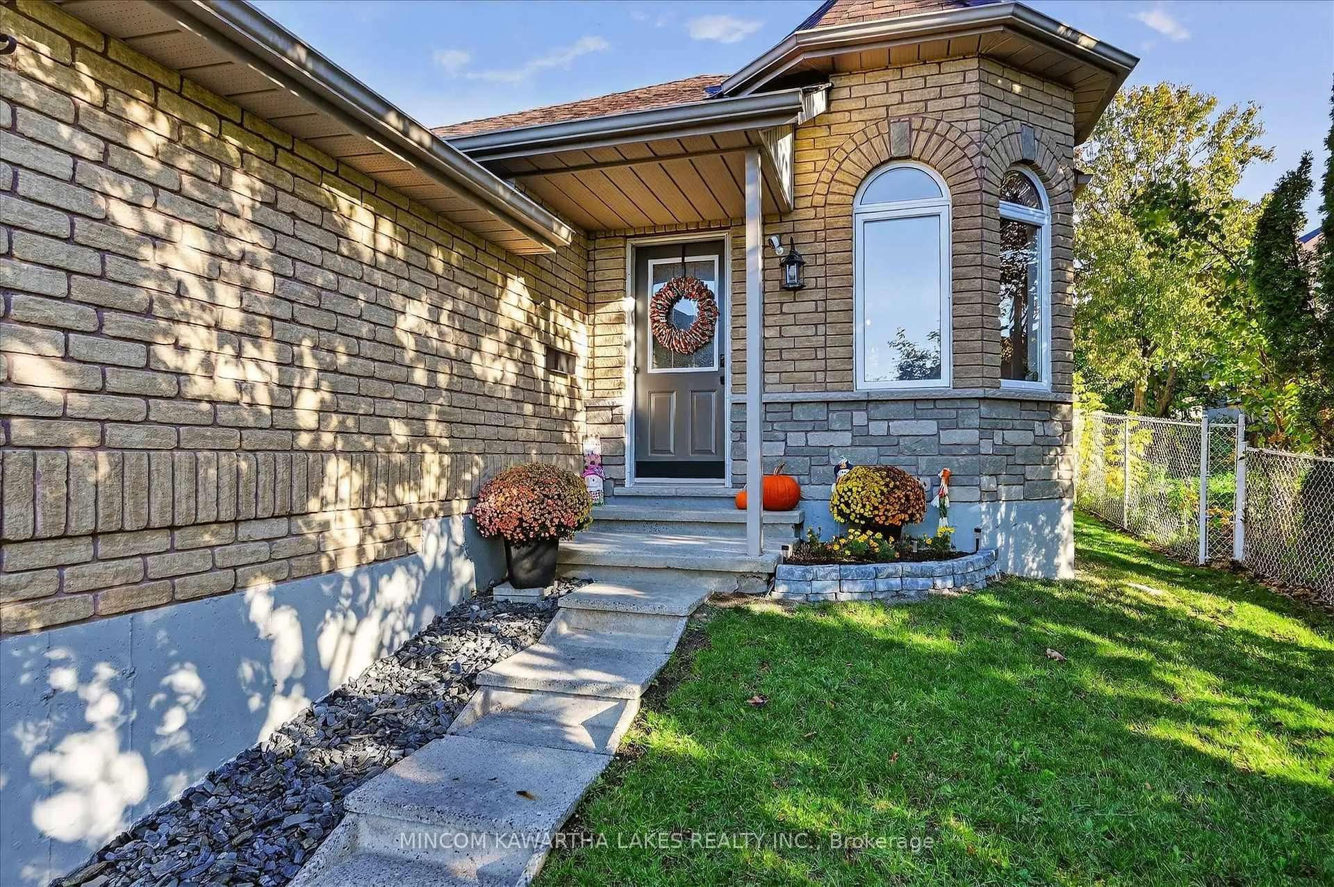 Photo 5 of 105 Haden Avenue, Peterborough, Northcrest Ward 5 — HOMEH