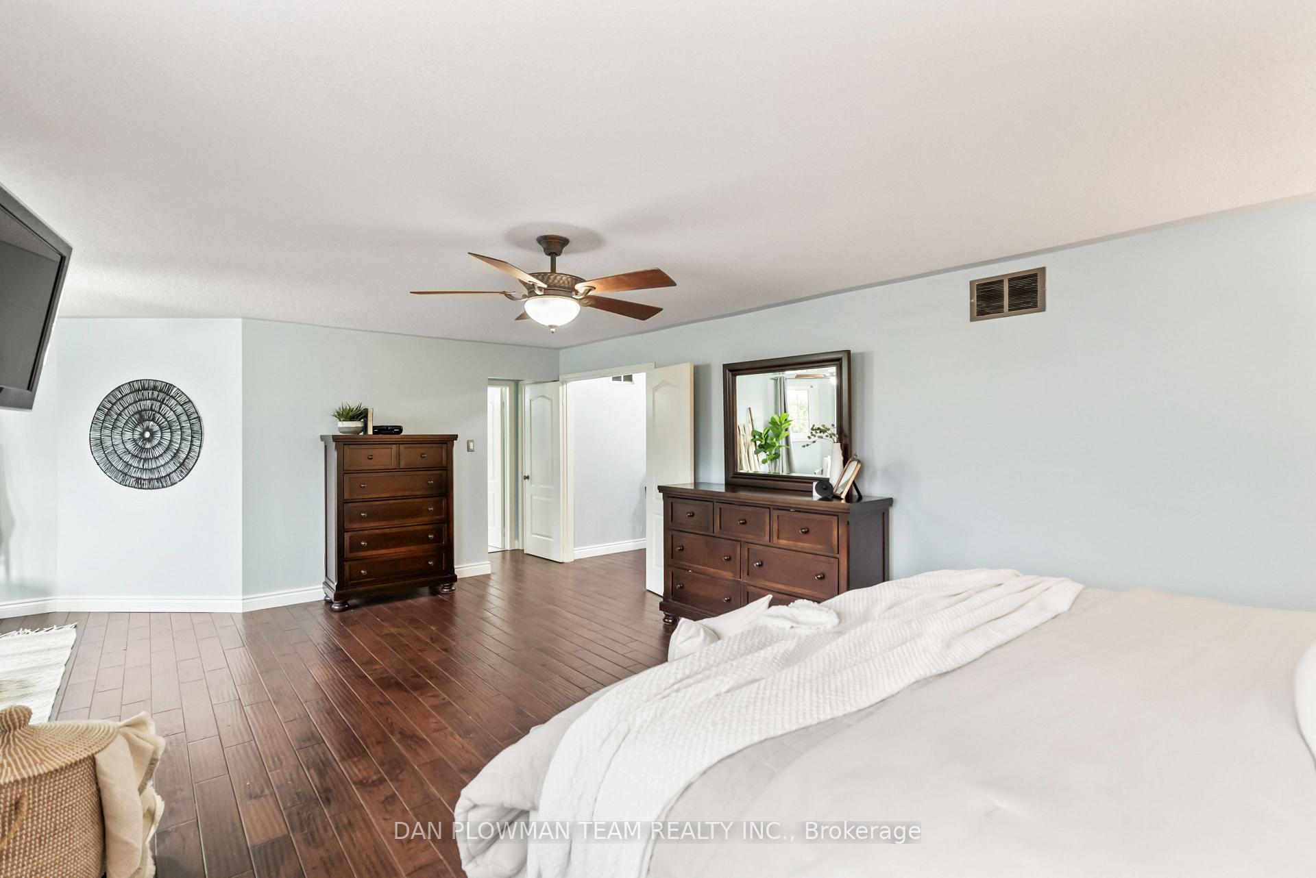Photo 27 of 12 Rolling Acres Drive, Whitby, Rolling Acres — HOMEH
