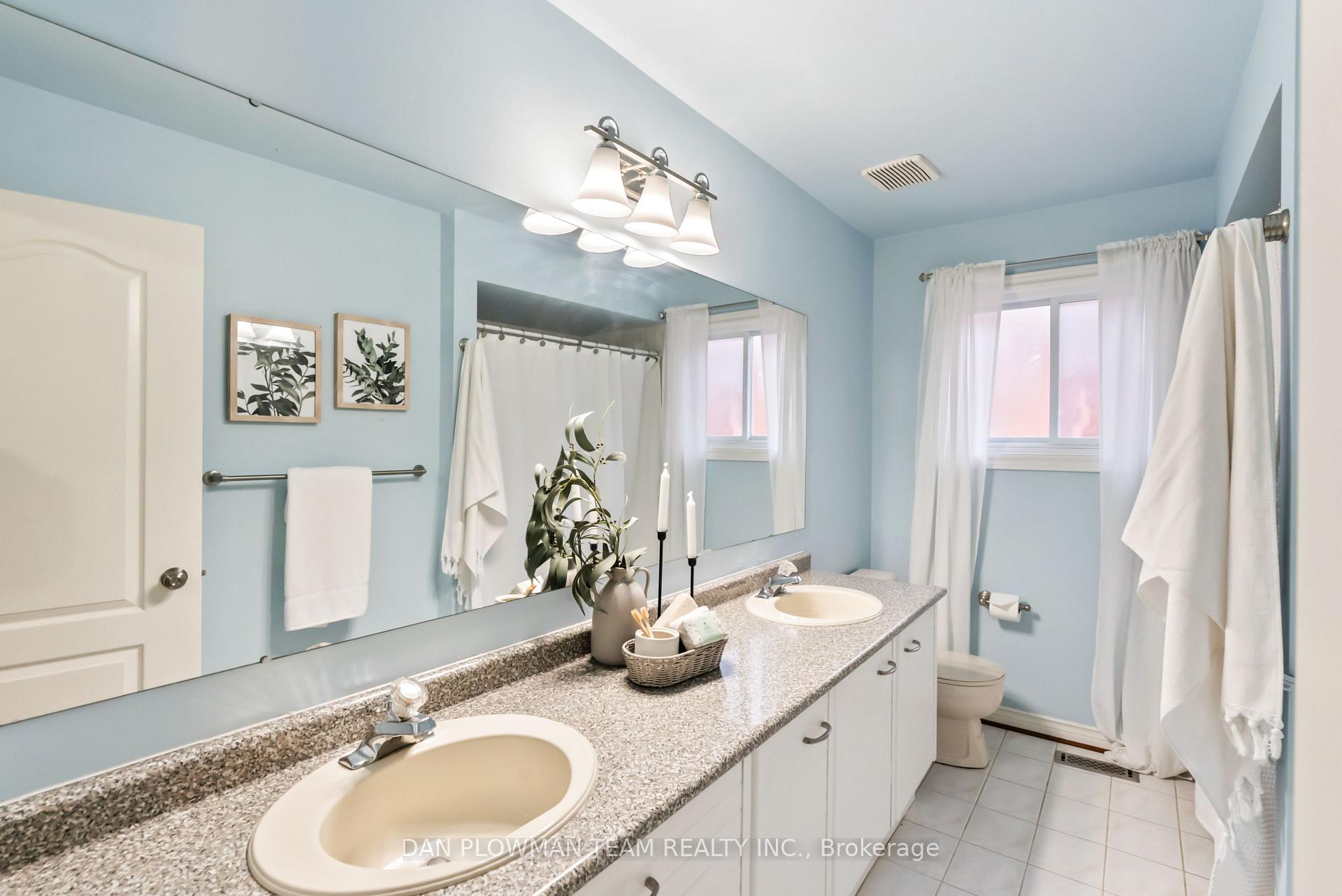 Photo 33 of 12 Rolling Acres Drive, Whitby, Rolling Acres — HOMEH