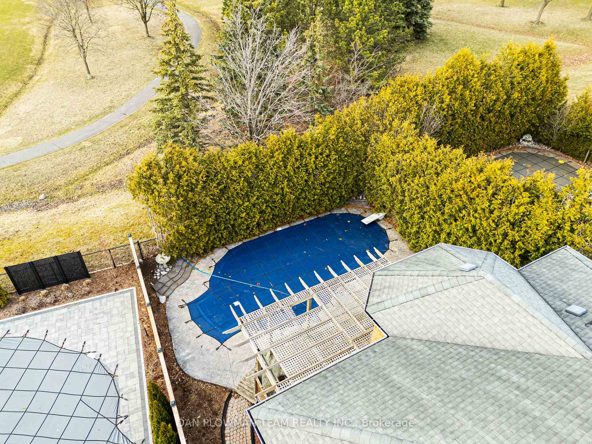 Photo 46 of 12 Rolling Acres Drive, Whitby, Rolling Acres — HOMEH