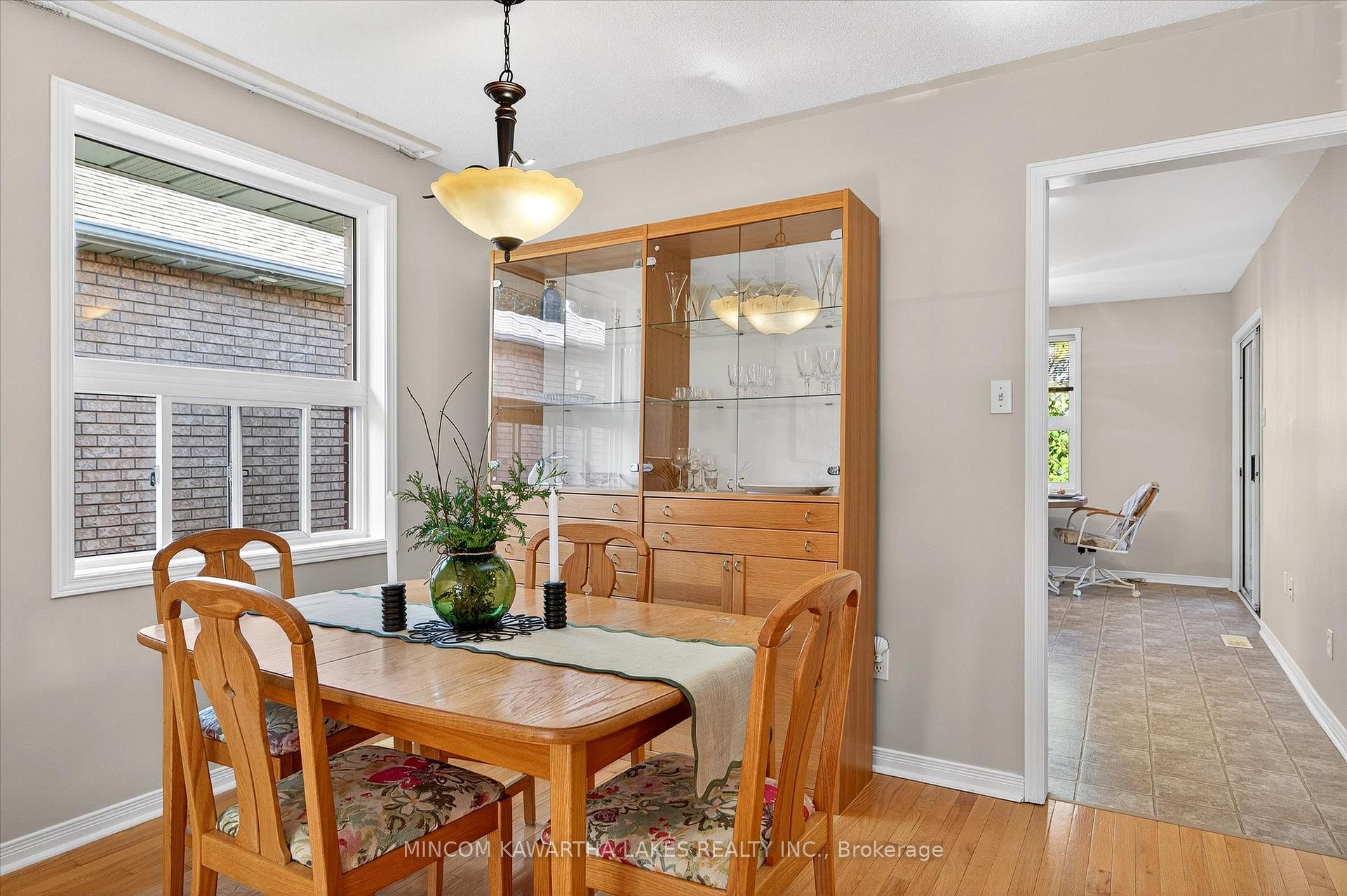 Photo 8 of 1191 Baker Street, Peterborough, Northcrest Ward 5 — HOMEH