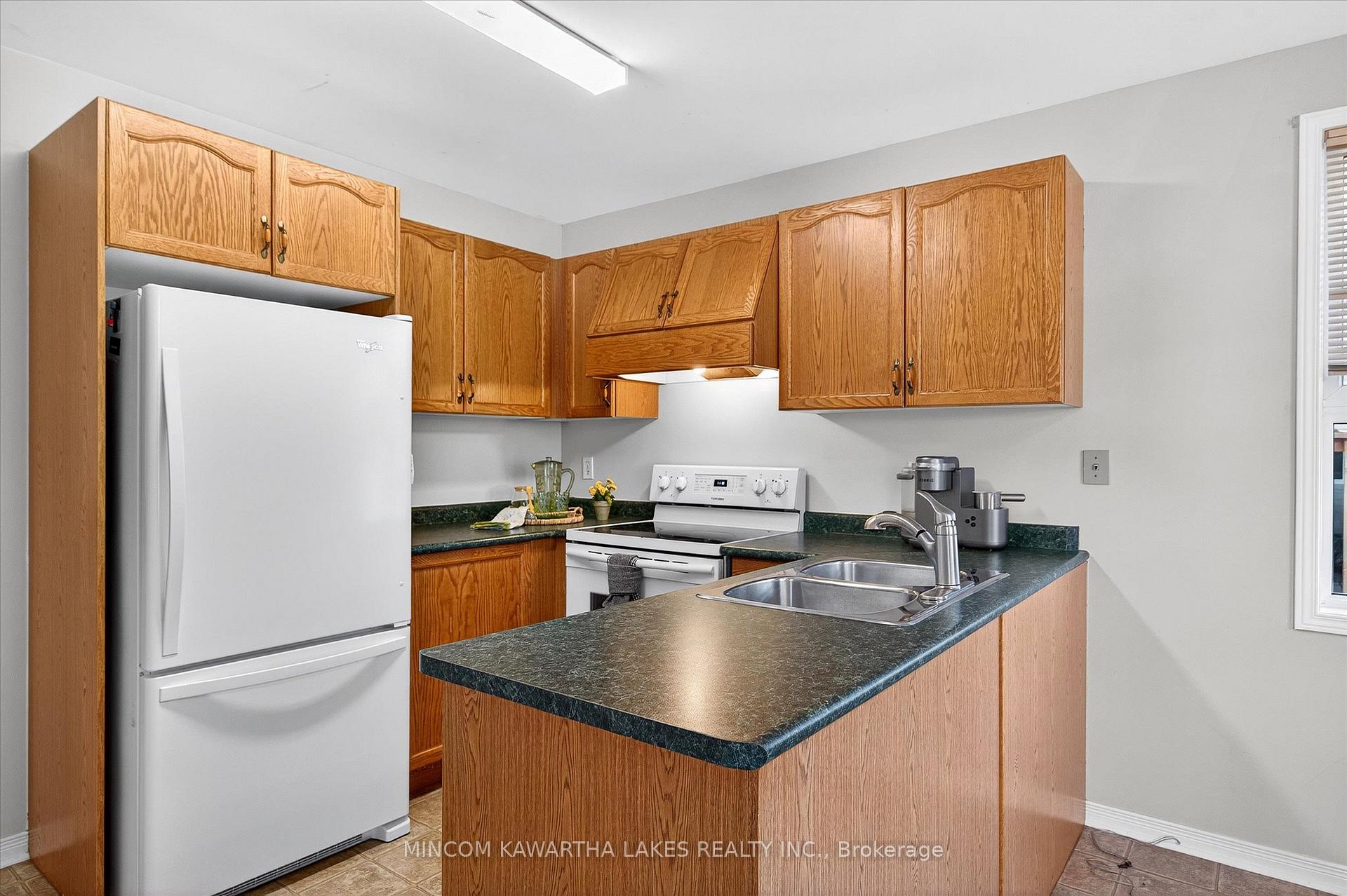 Photo 11 of 1191 Baker Street, Peterborough, Northcrest Ward 5 — HOMEH