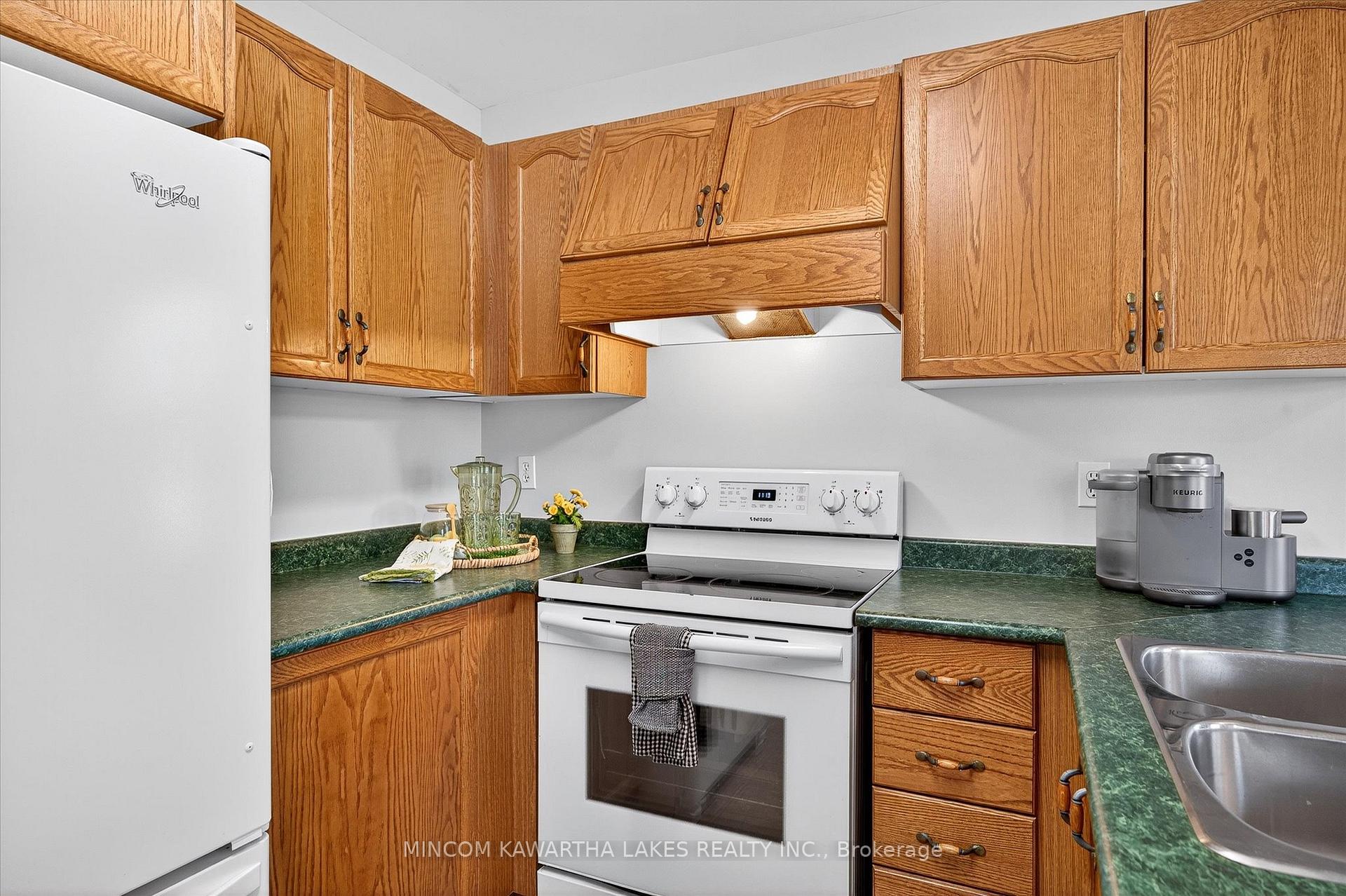 Photo 12 of 1191 Baker Street, Peterborough, Northcrest Ward 5 — HOMEH