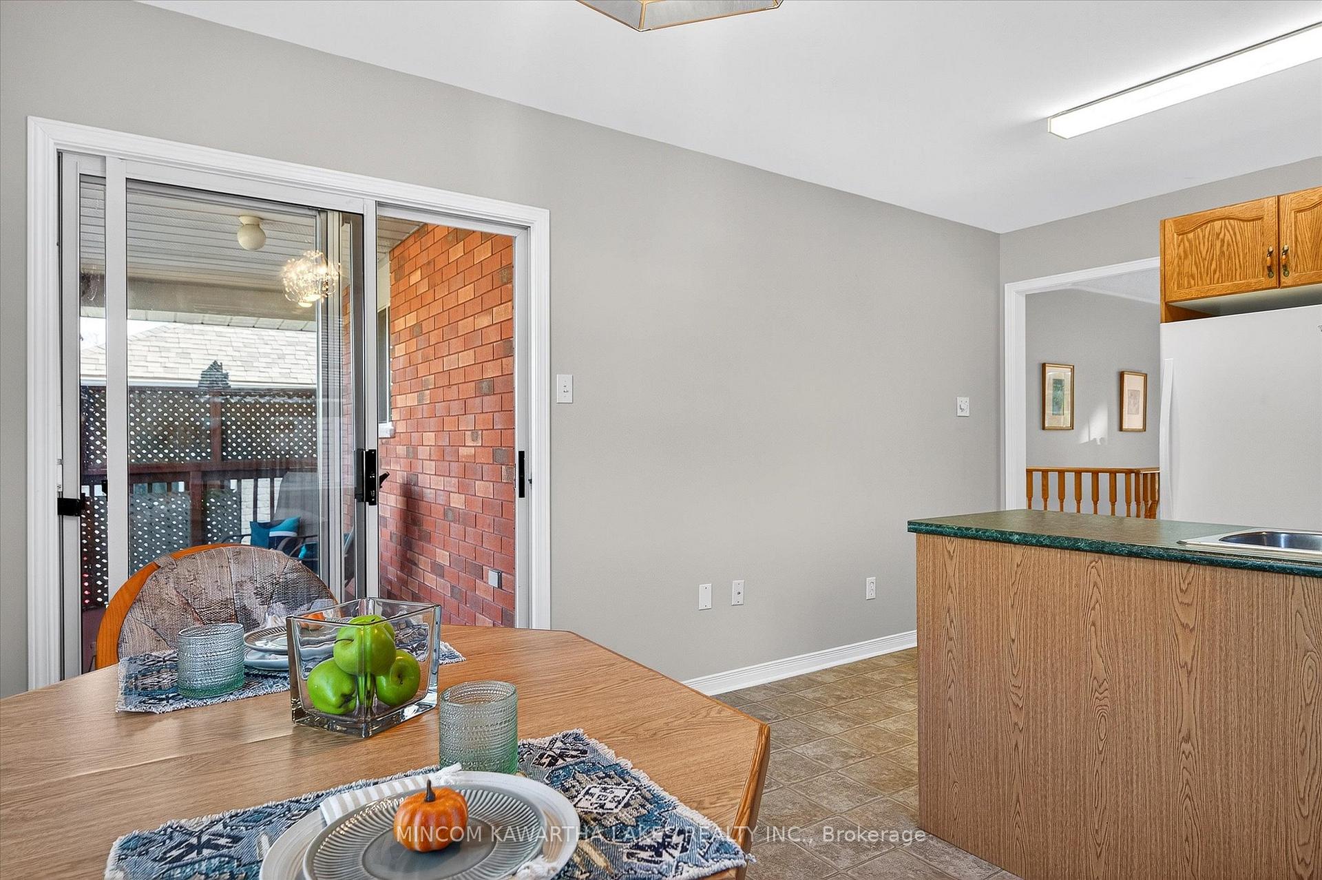 Photo 15 of 1191 Baker Street, Peterborough, Northcrest Ward 5 — HOMEH