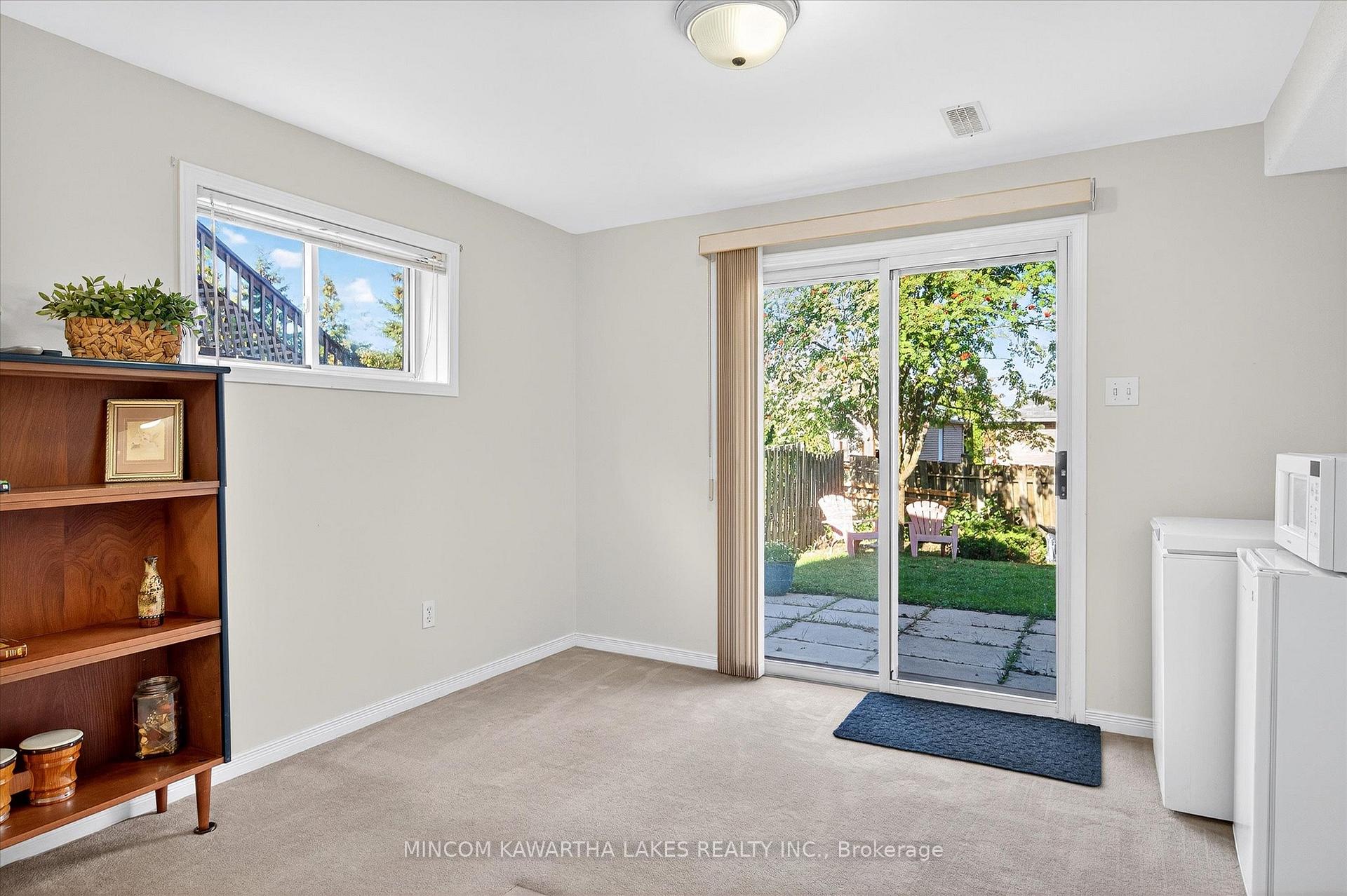 Photo 34 of 1191 Baker Street, Peterborough, Northcrest Ward 5 — HOMEH
