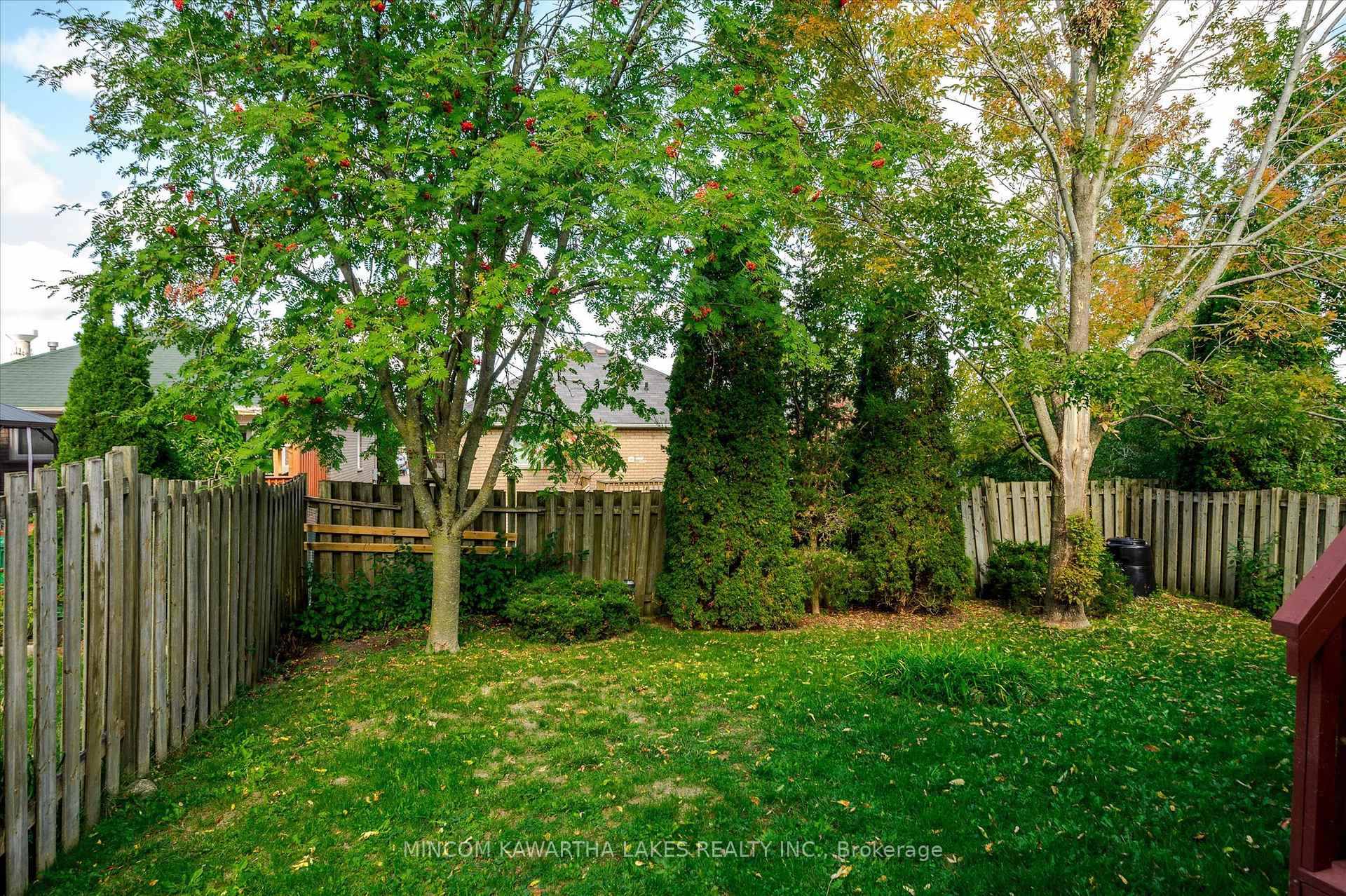 Photo 38 of 1191 Baker Street, Peterborough, Northcrest Ward 5 — HOMEH