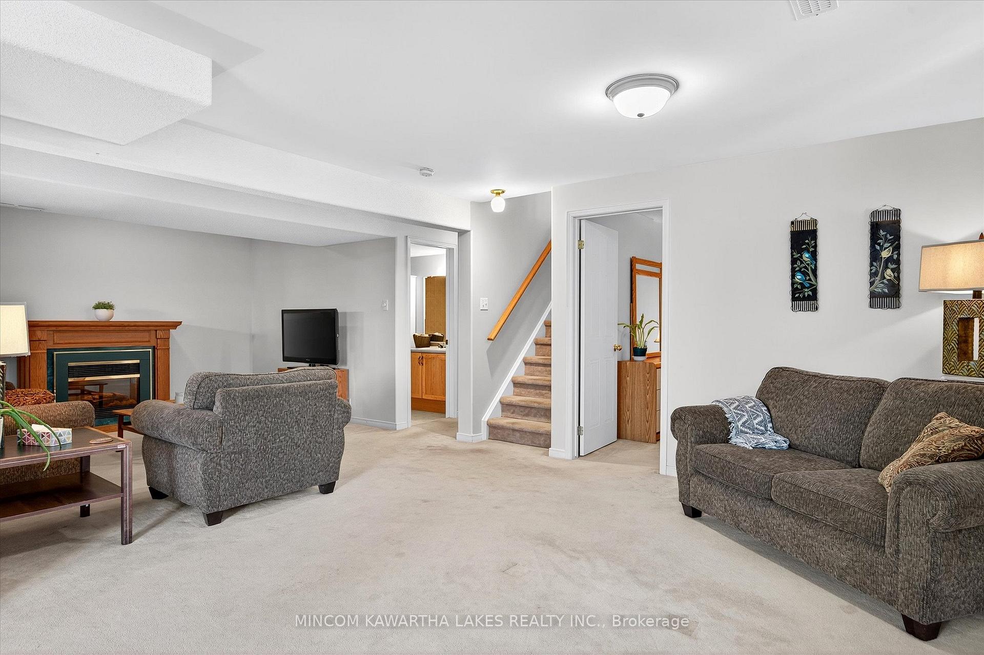 Photo 42 of 1191 Baker Street, Peterborough, Northcrest Ward 5 — HOMEH