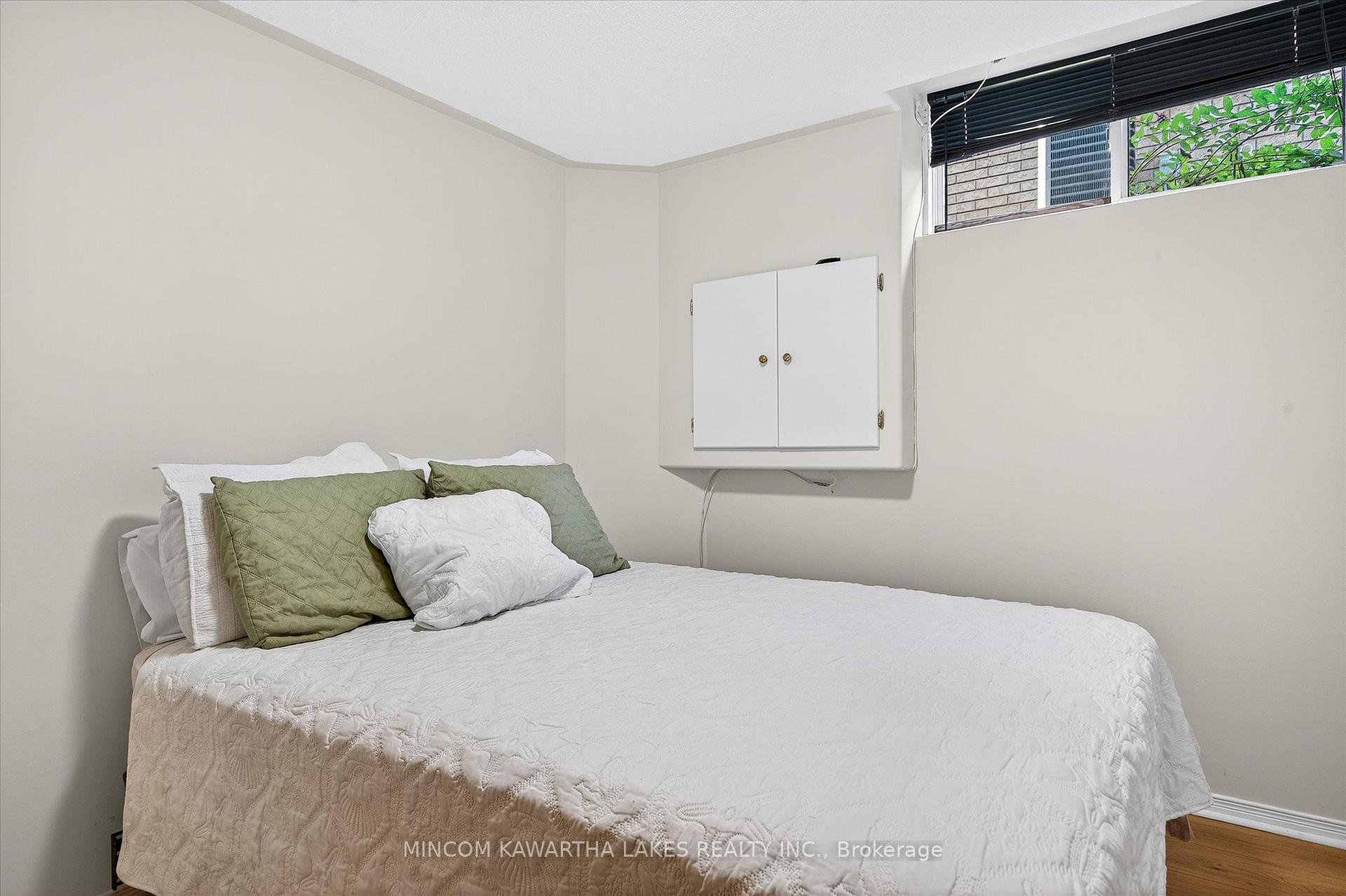 Photo 47 of 1191 Baker Street, Peterborough, Northcrest Ward 5 — HOMEH