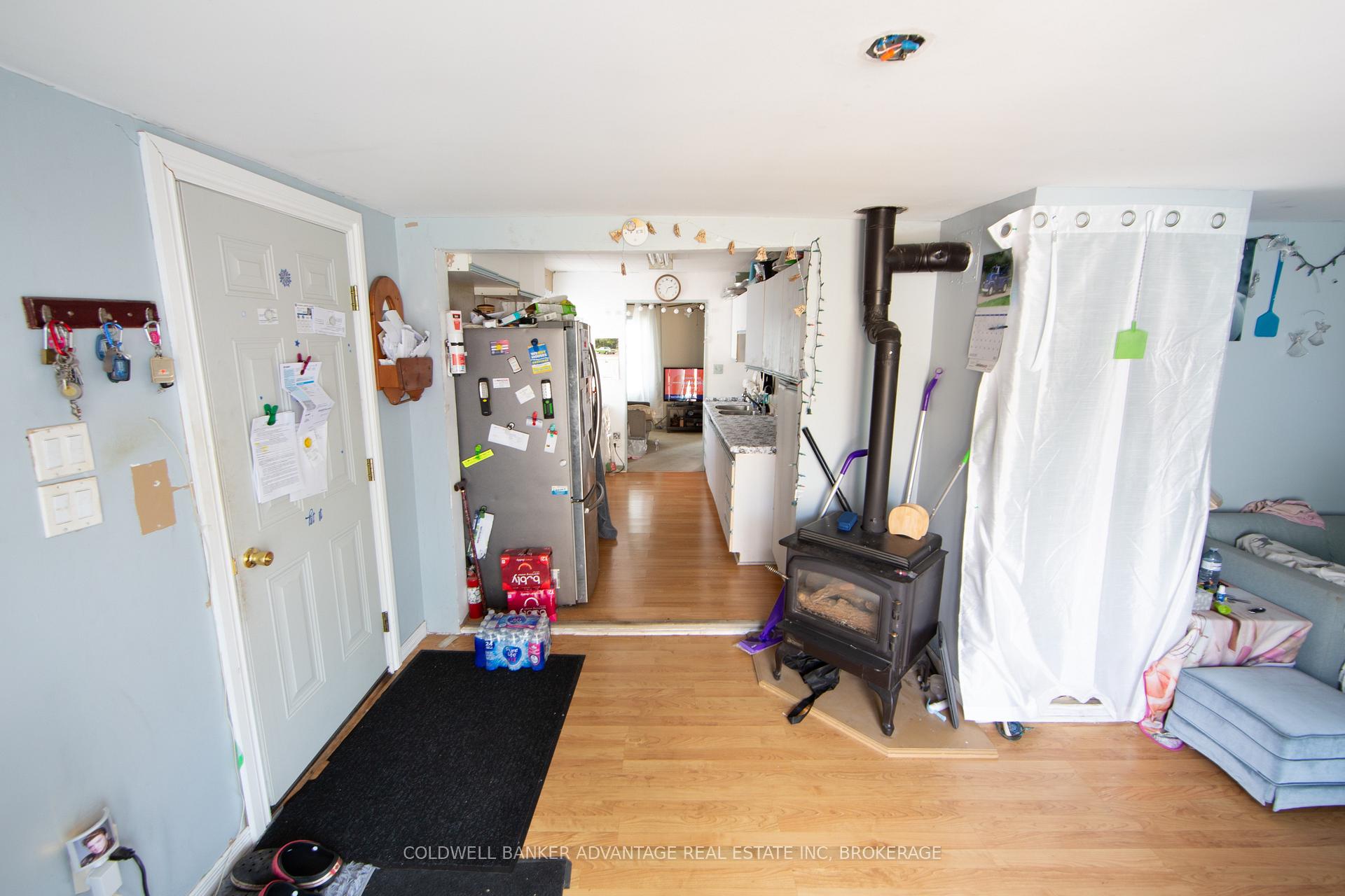 Photo 9 of 310 Commando Street, Welland, Lincoln/Crowland — HOMEH