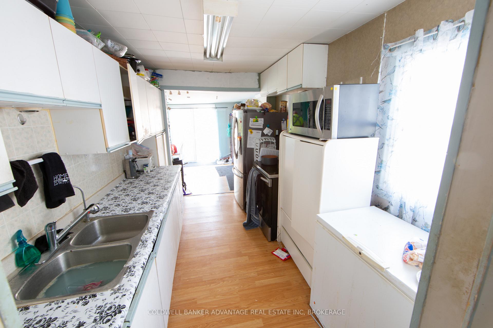 Photo 11 of 310 Commando Street, Welland, Lincoln/Crowland — HOMEH