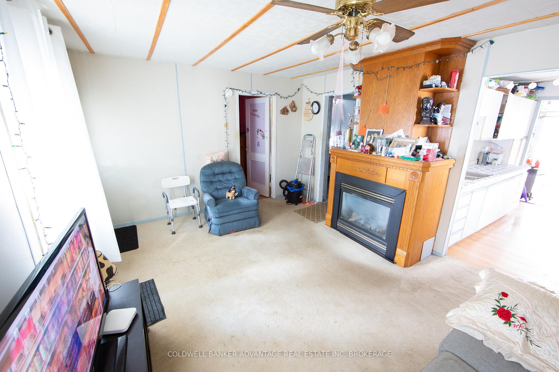 Photo 15 of 310 Commando Street, Welland, Lincoln/Crowland — HOMEH
