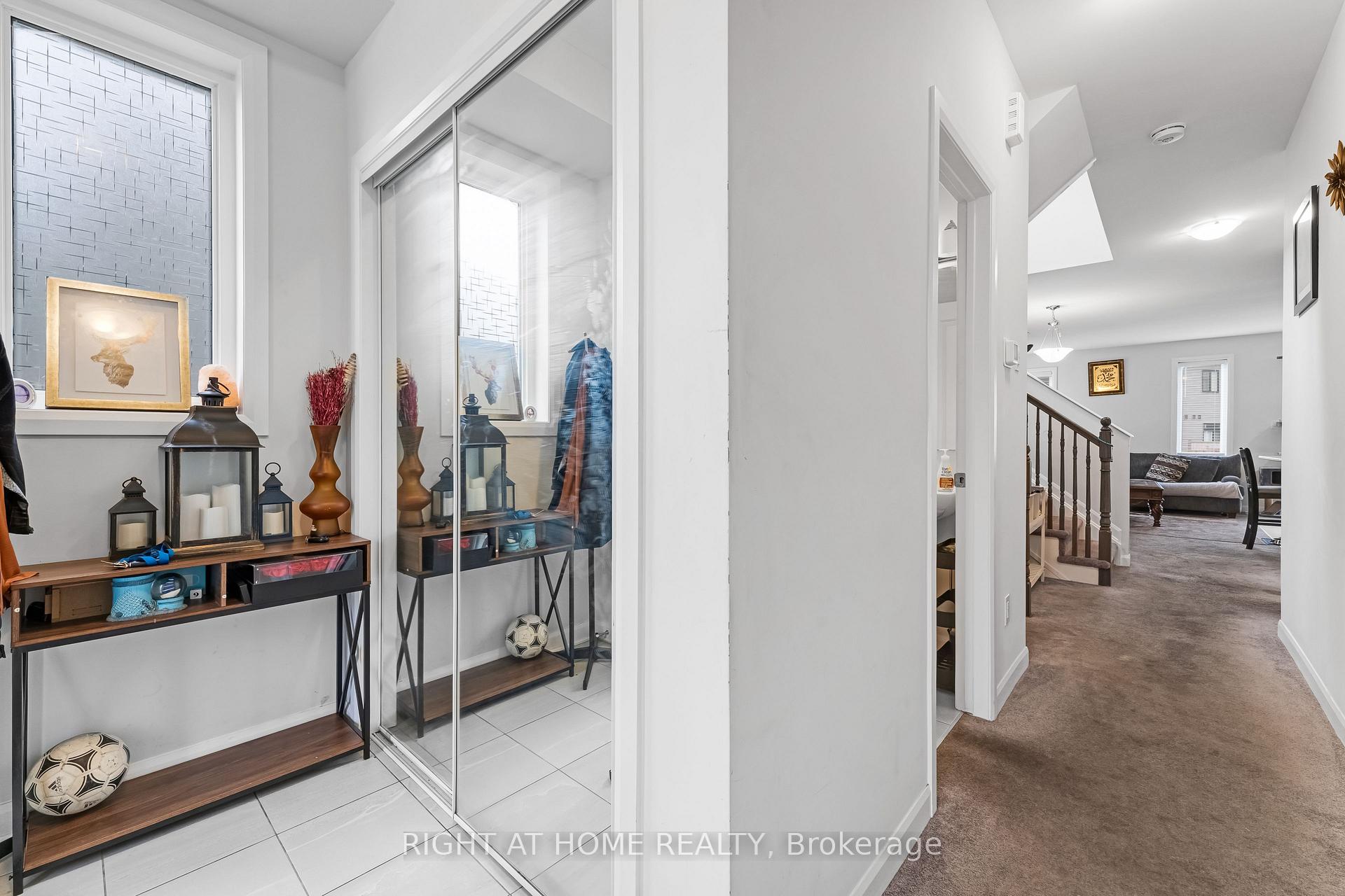 Photo 4 of 736 Sebastian Street, Ottawa, Avalon East — HOMEH