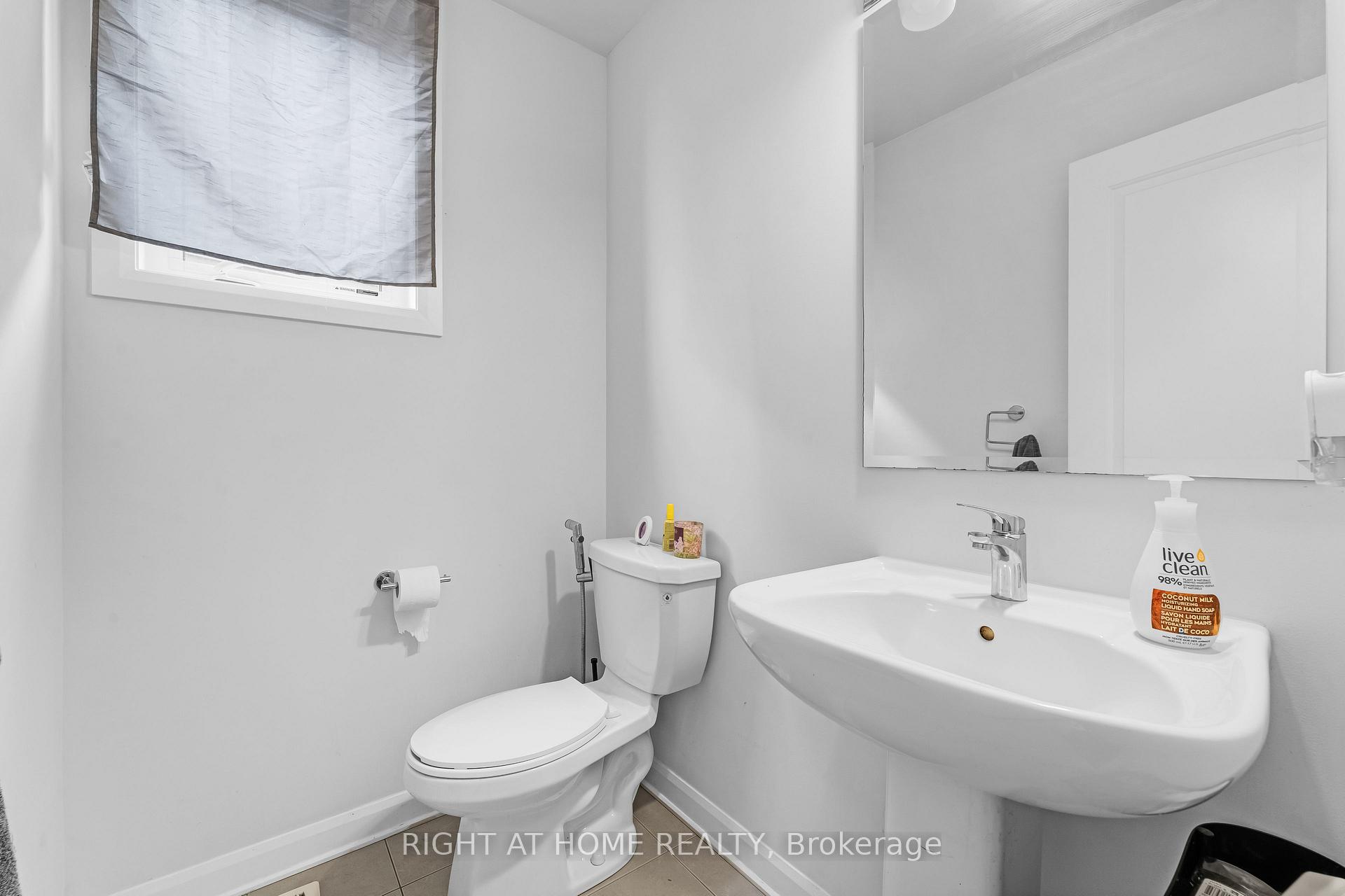 Photo 5 of 736 Sebastian Street, Ottawa, Avalon East — HOMEH