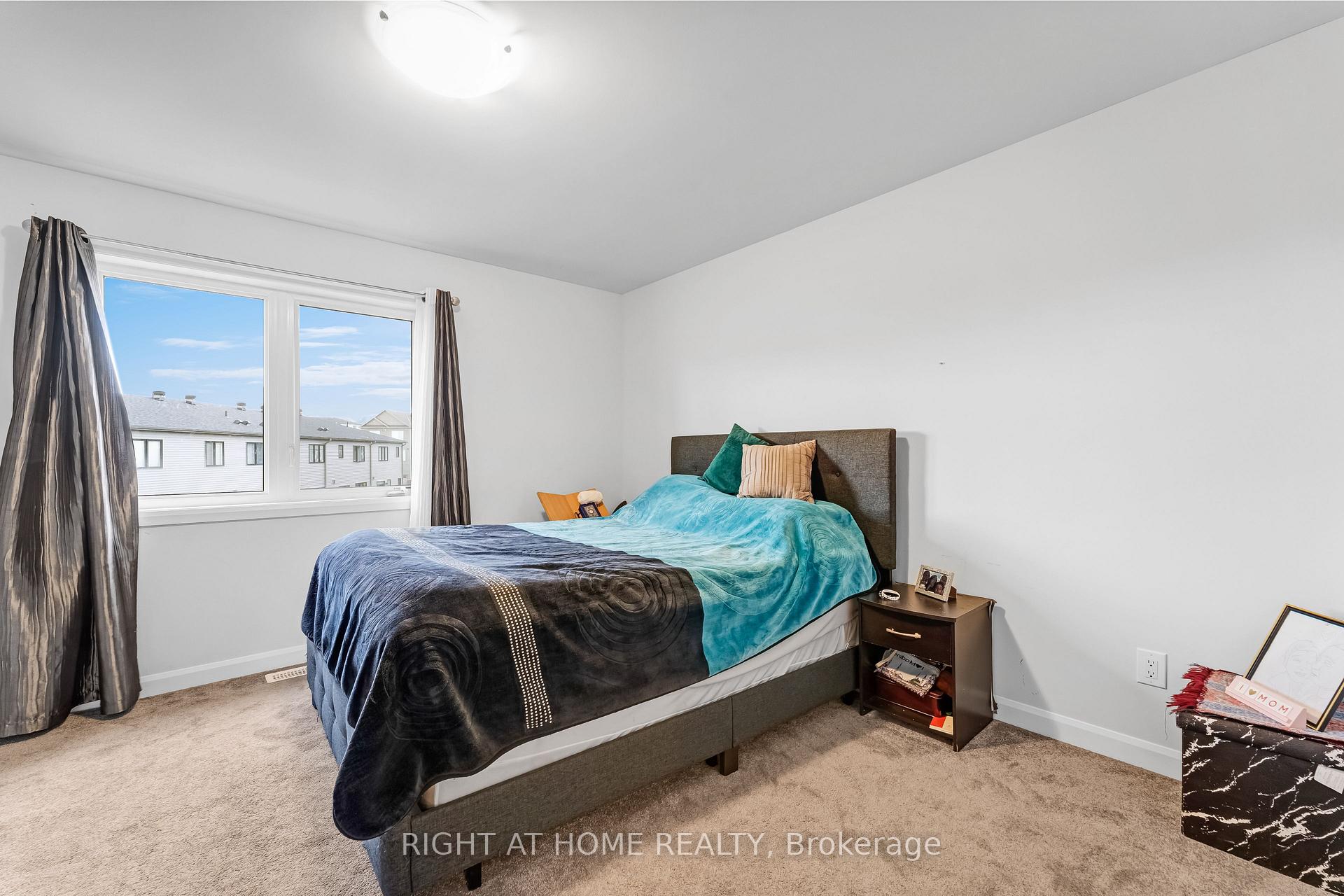 Photo 20 of 736 Sebastian Street, Ottawa, Avalon East — HOMEH