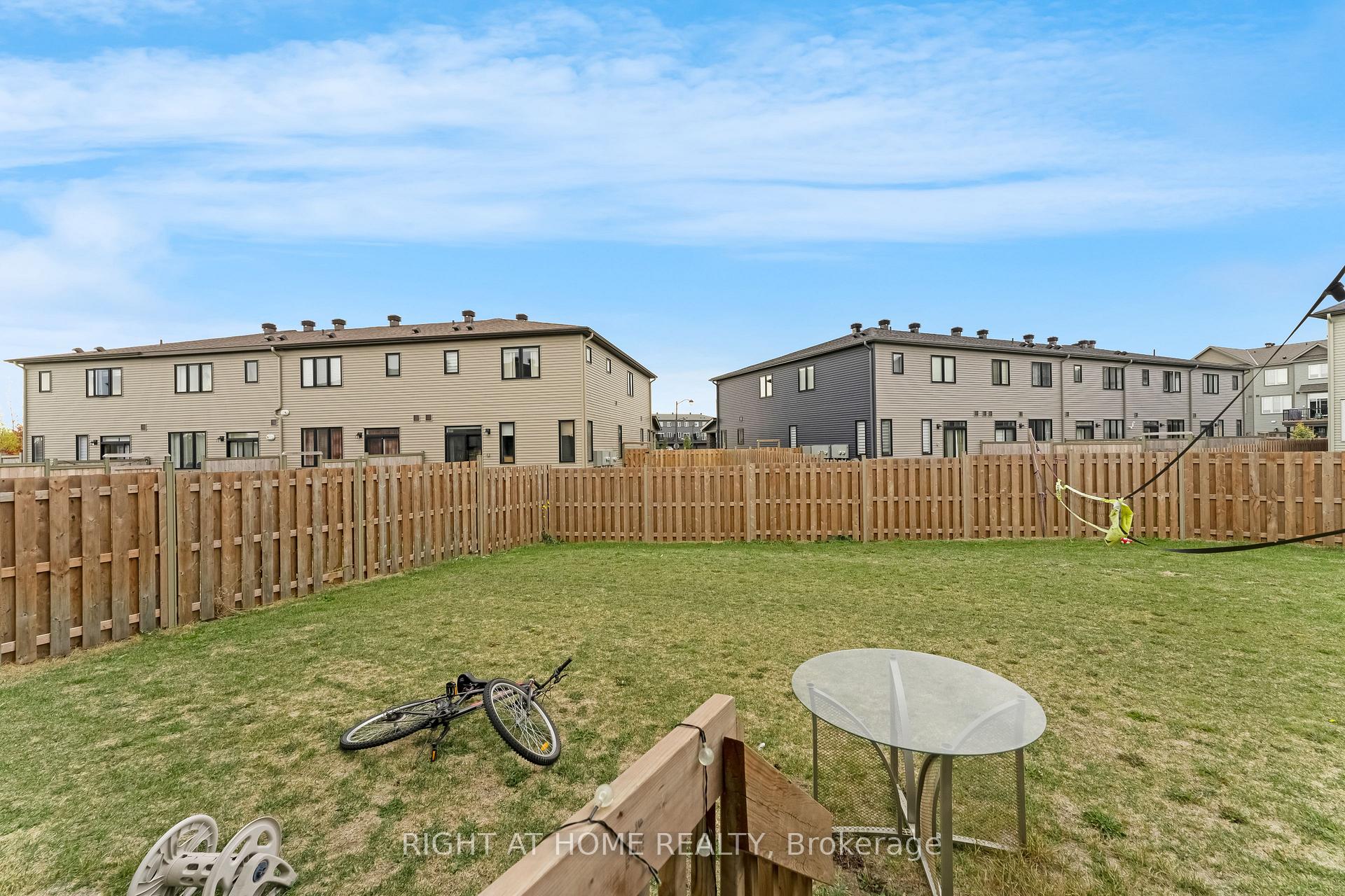 Photo 28 of 736 Sebastian Street, Ottawa, Avalon East — HOMEH