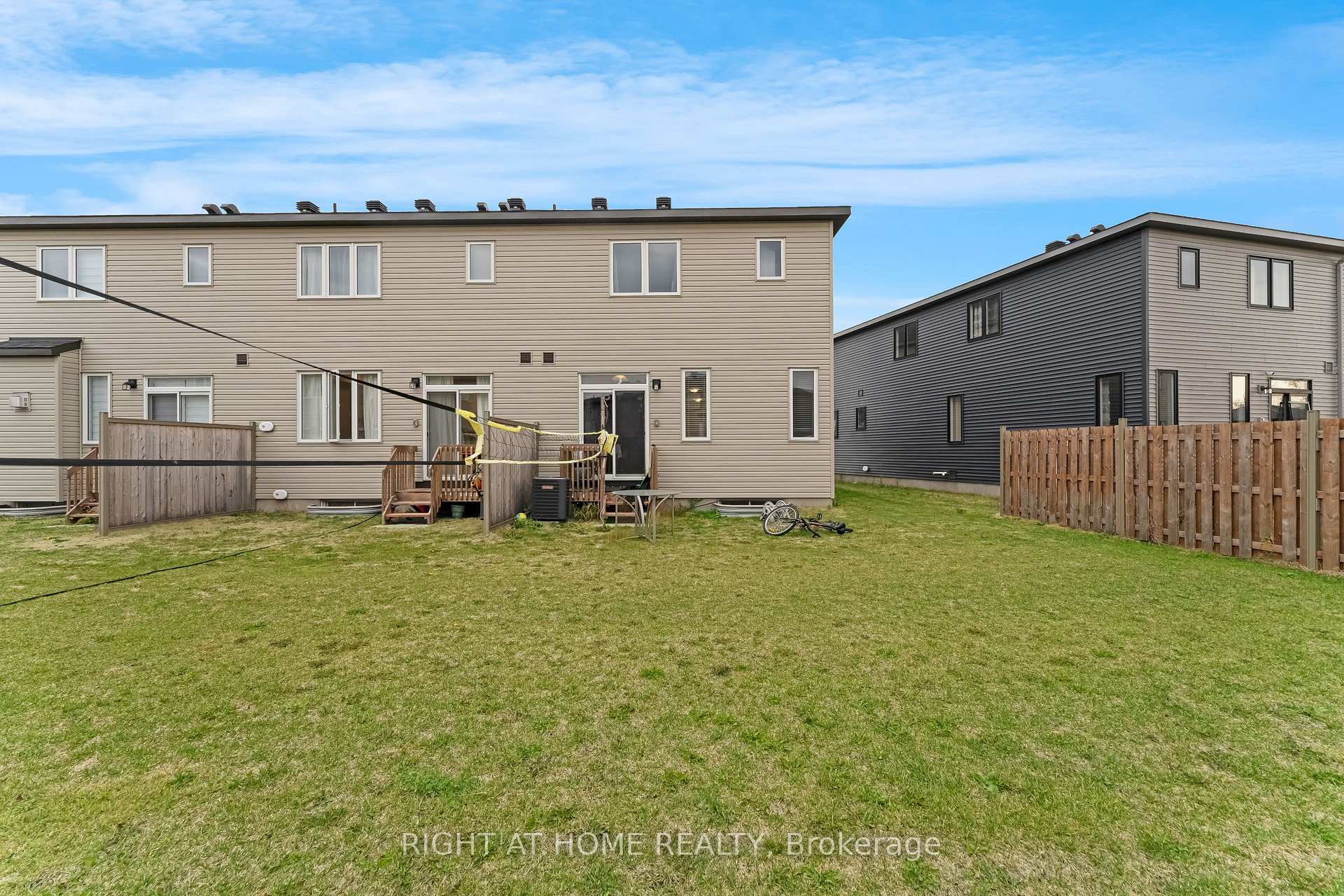 Photo 29 of 736 Sebastian Street, Ottawa, Avalon East — HOMEH