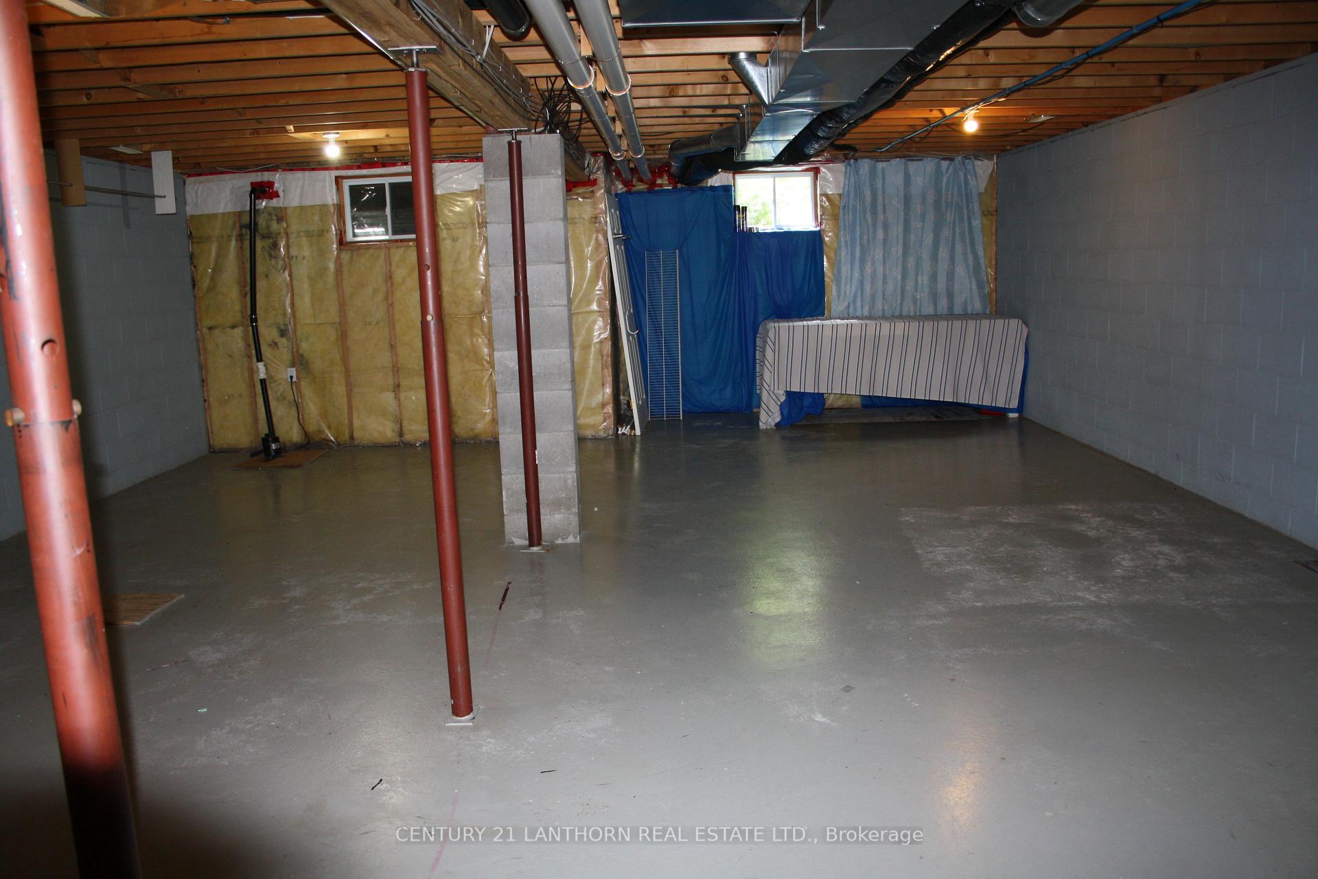 Photo 24 of 19 Pinegrove Court, Belleville, Belleville Ward — HOMEH