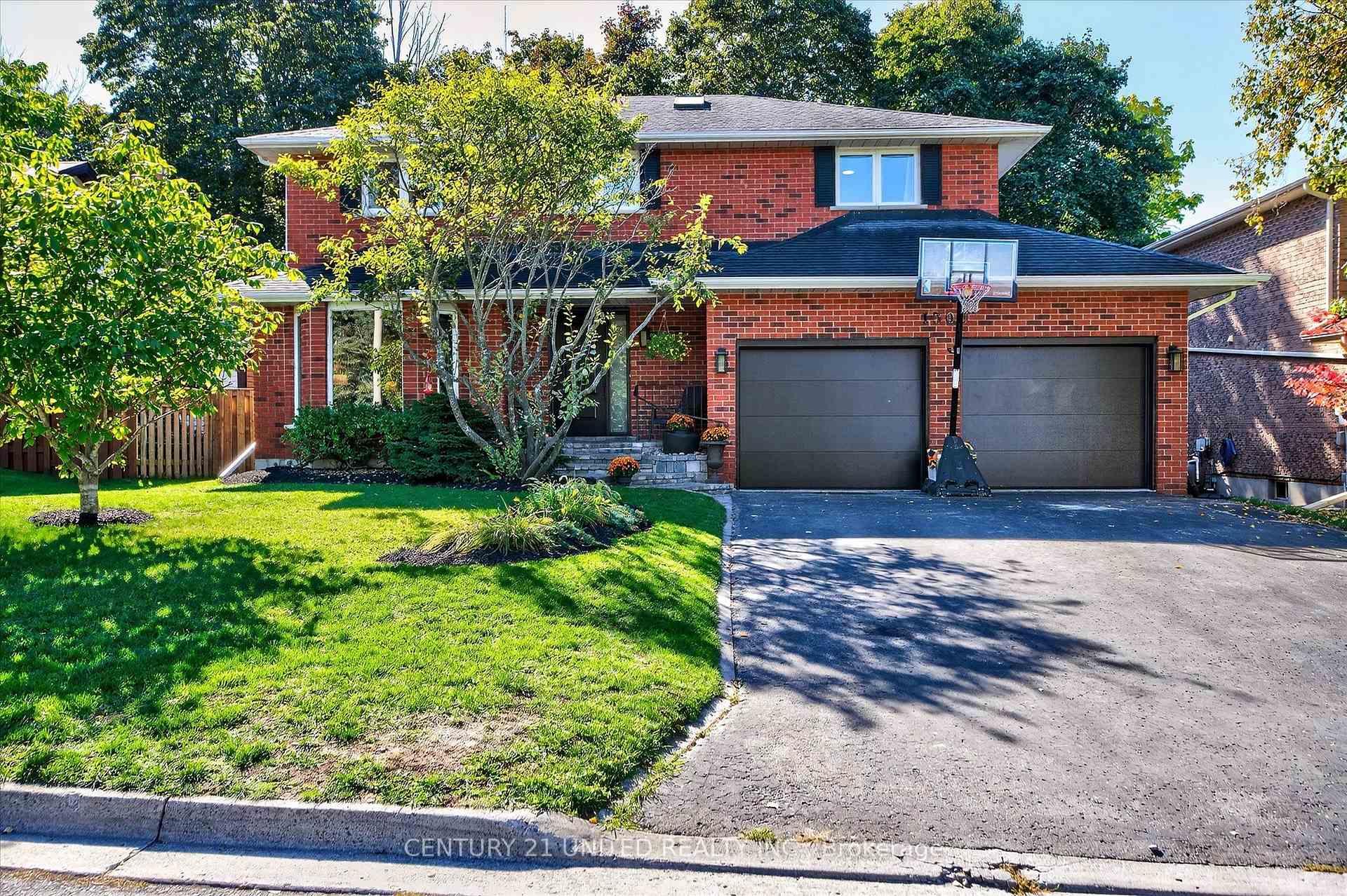 Front of 1309 Scollard Drive