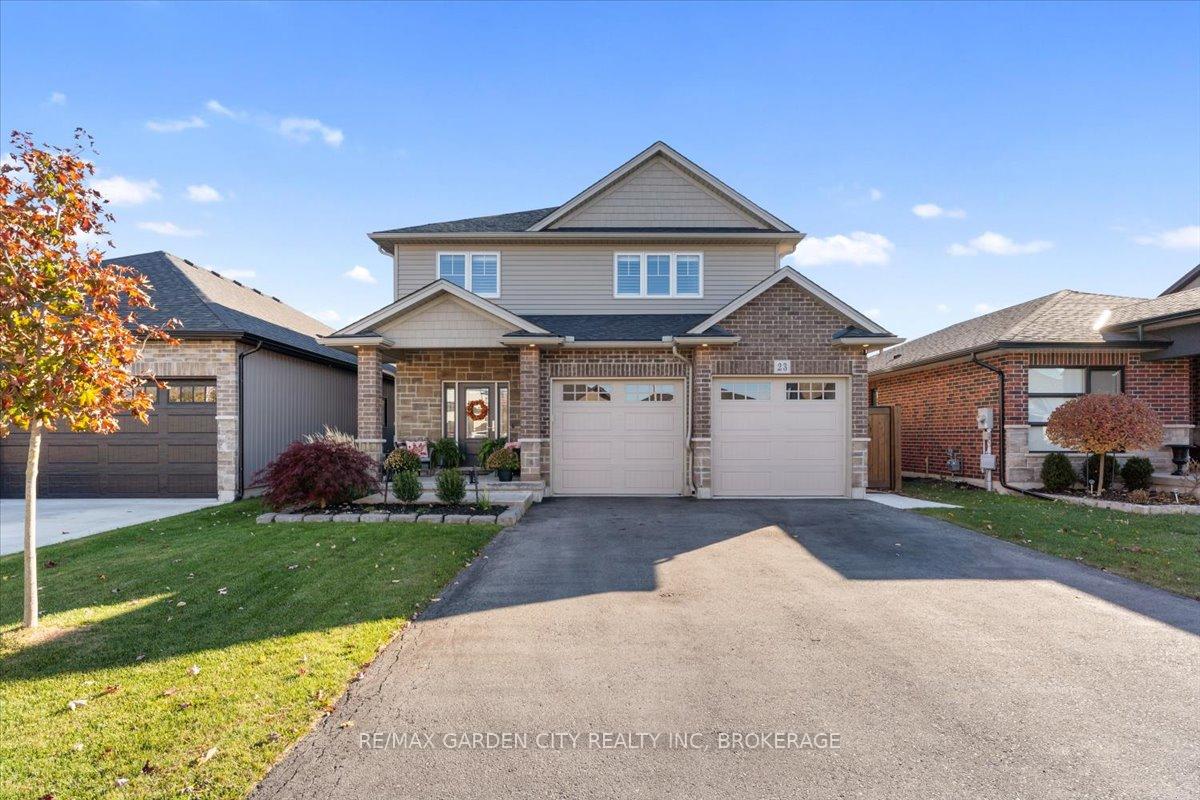 Photo 1 of 23 Willowbrook Drive, Welland, West Welland — HOMEH