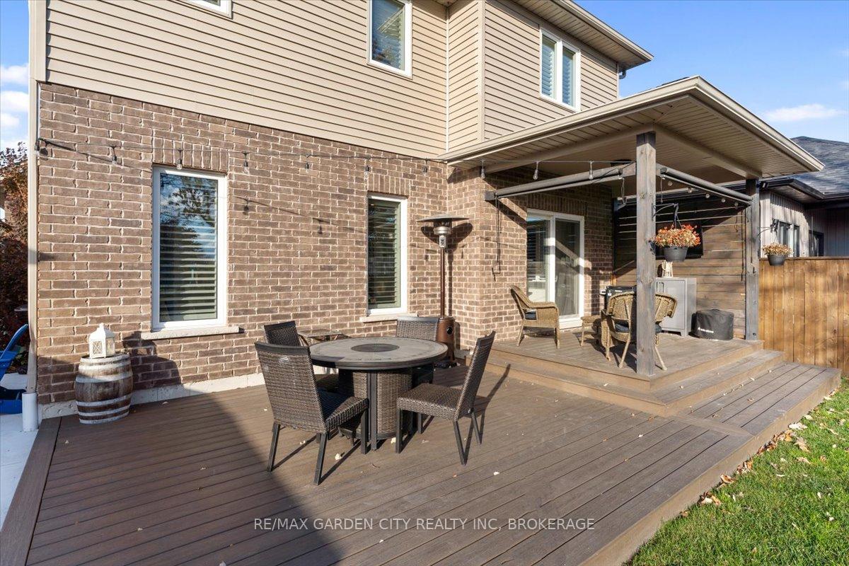 Photo 27 of 23 Willowbrook Drive, Welland, West Welland — HOMEH