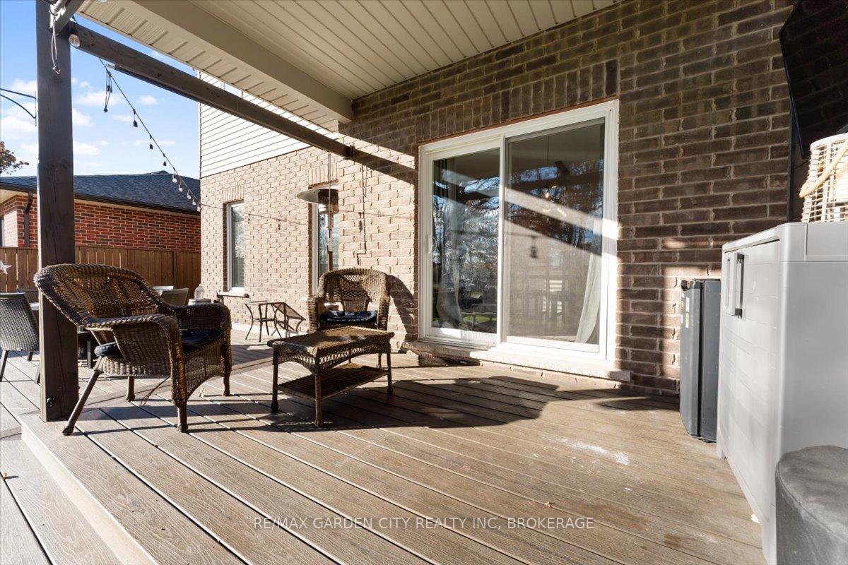Photo 28 of 23 Willowbrook Drive, Welland, West Welland — HOMEH