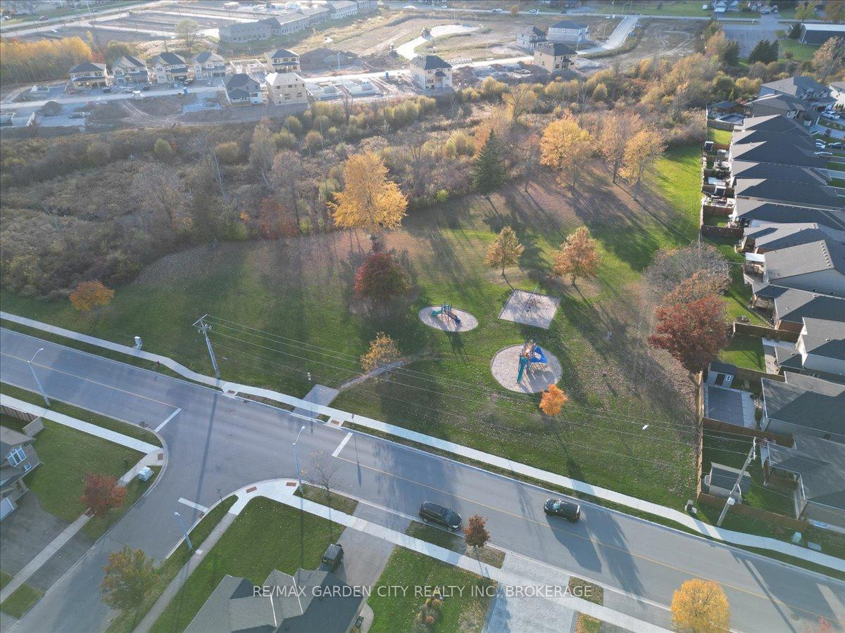 Photo 31 of 23 Willowbrook Drive, Welland, West Welland — HOMEH
