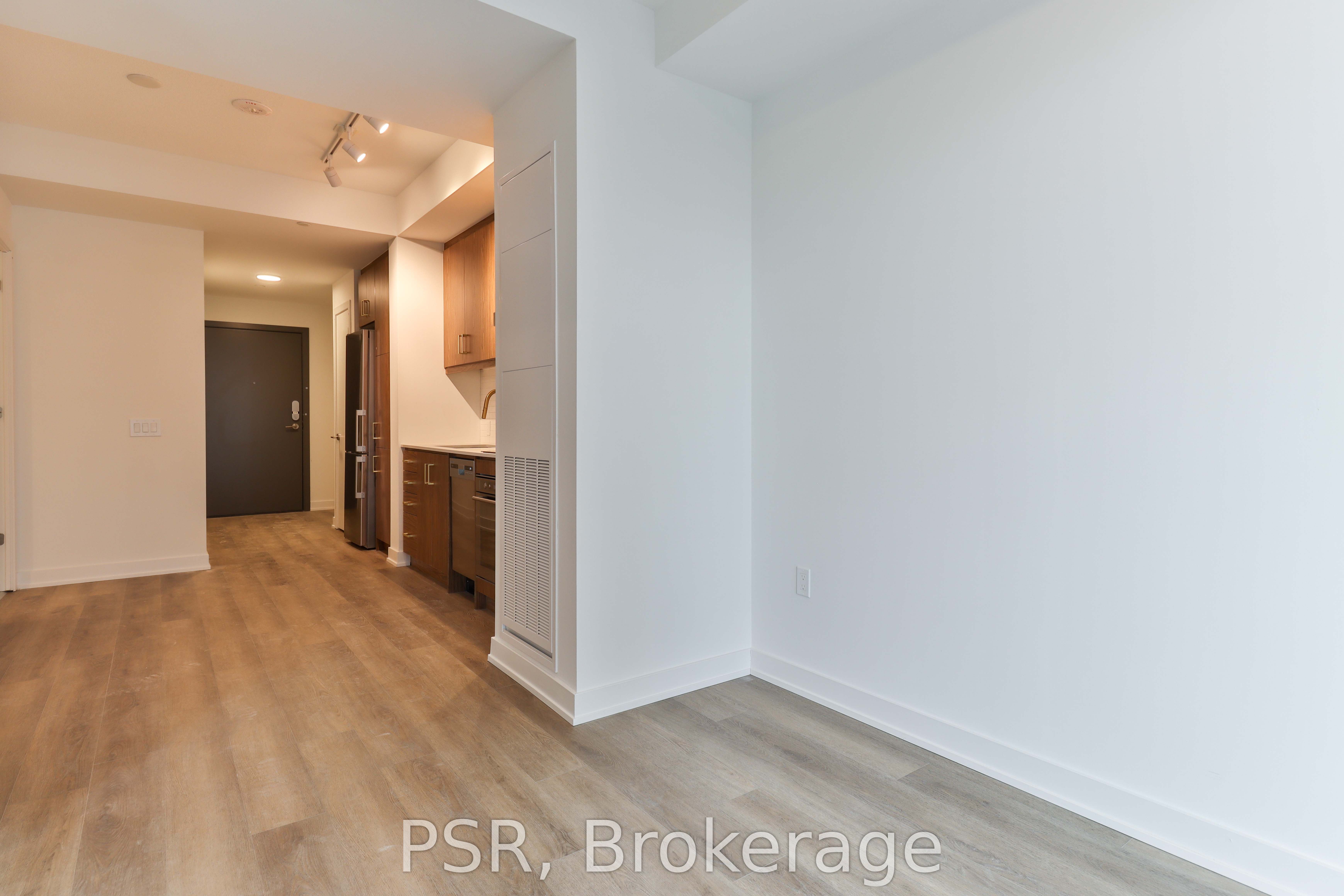 Photo 37 of Unit 1113, 9 Tecumseth Street, Toronto, Niagara — HOMEH