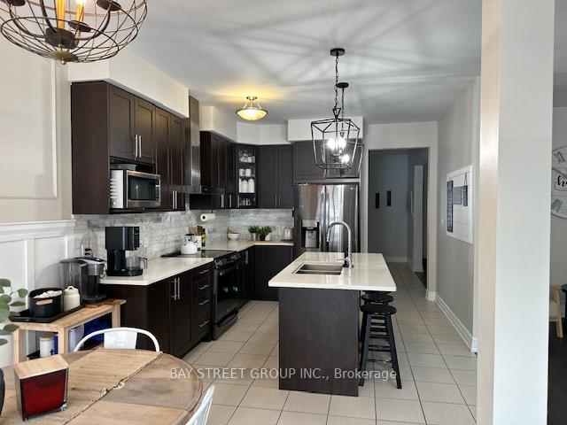 Photo 7 of 1753 Shelburne Street, Oshawa, Samac — HOMEH