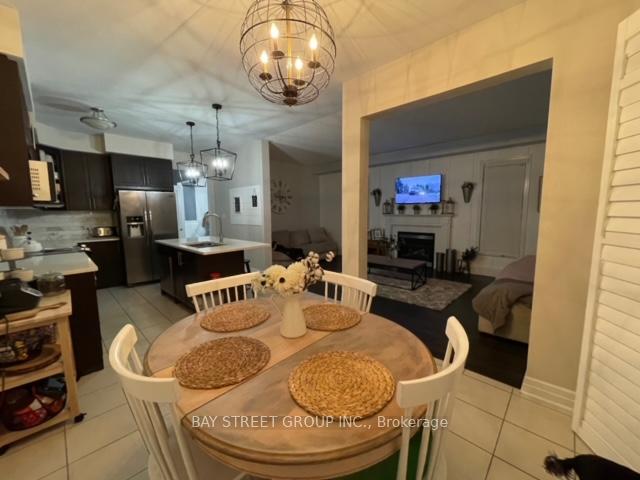 Photo 8 of 1753 Shelburne Street, Oshawa, Samac — HOMEH