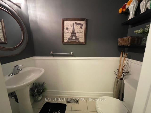 Photo 9 of 1753 Shelburne Street, Oshawa, Samac — HOMEH