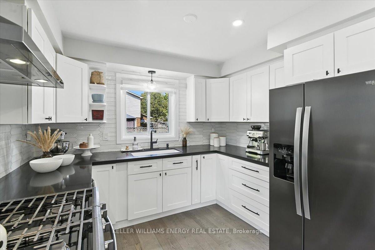 Photo 5 of 48 Plowman Drive, Ajax, Central — HOMEH
